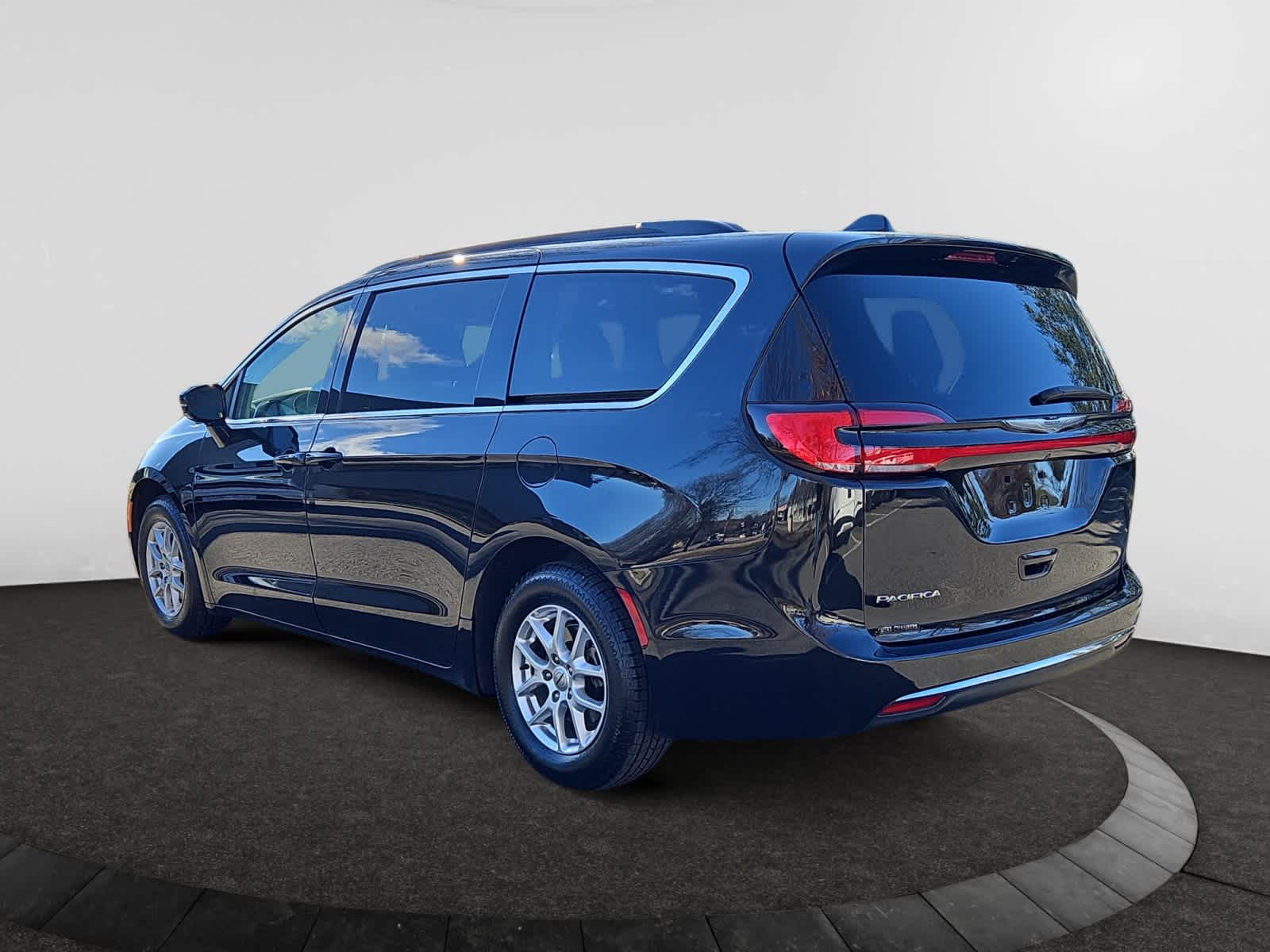 used 2022 Chrysler Pacifica car, priced at $22,498