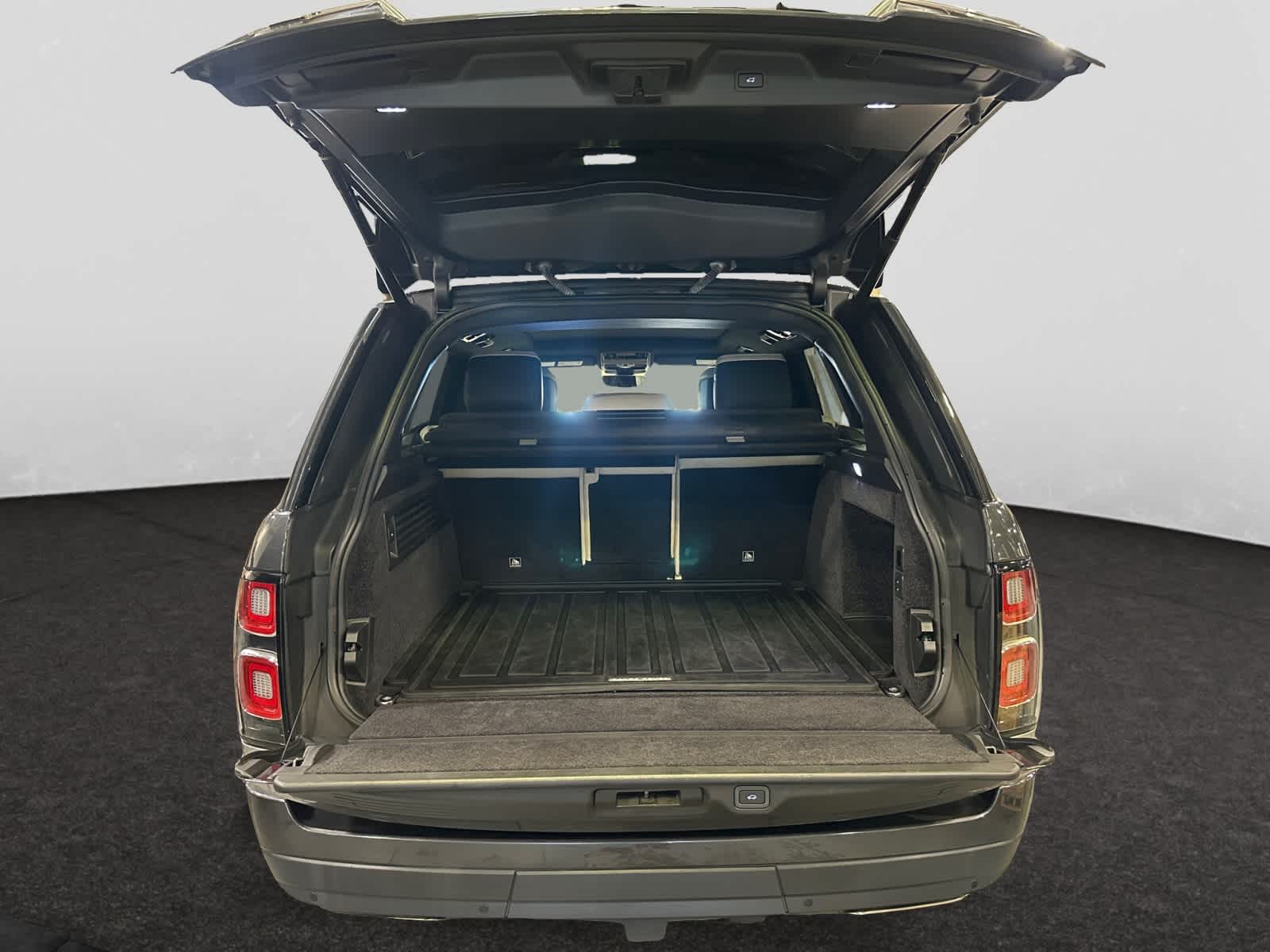 used 2022 Land Rover Range Rover car, priced at $59,998