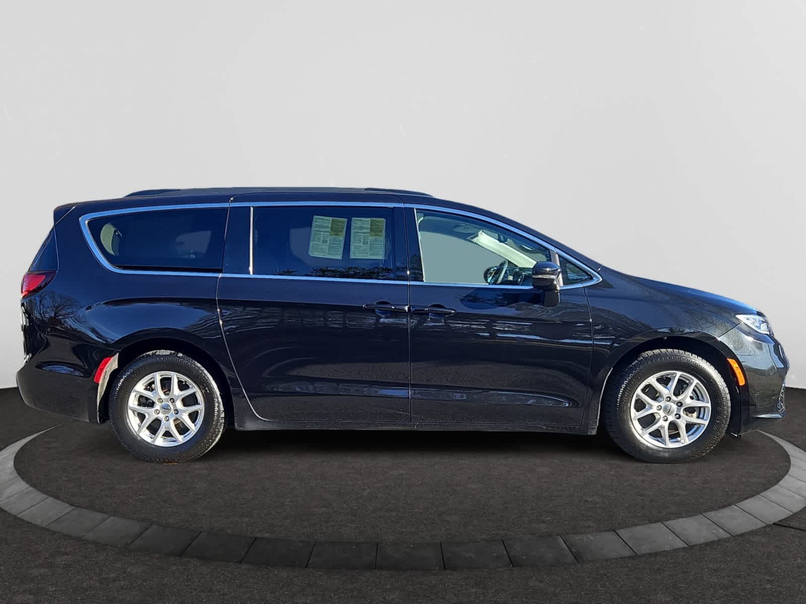 used 2022 Chrysler Pacifica car, priced at $22,498