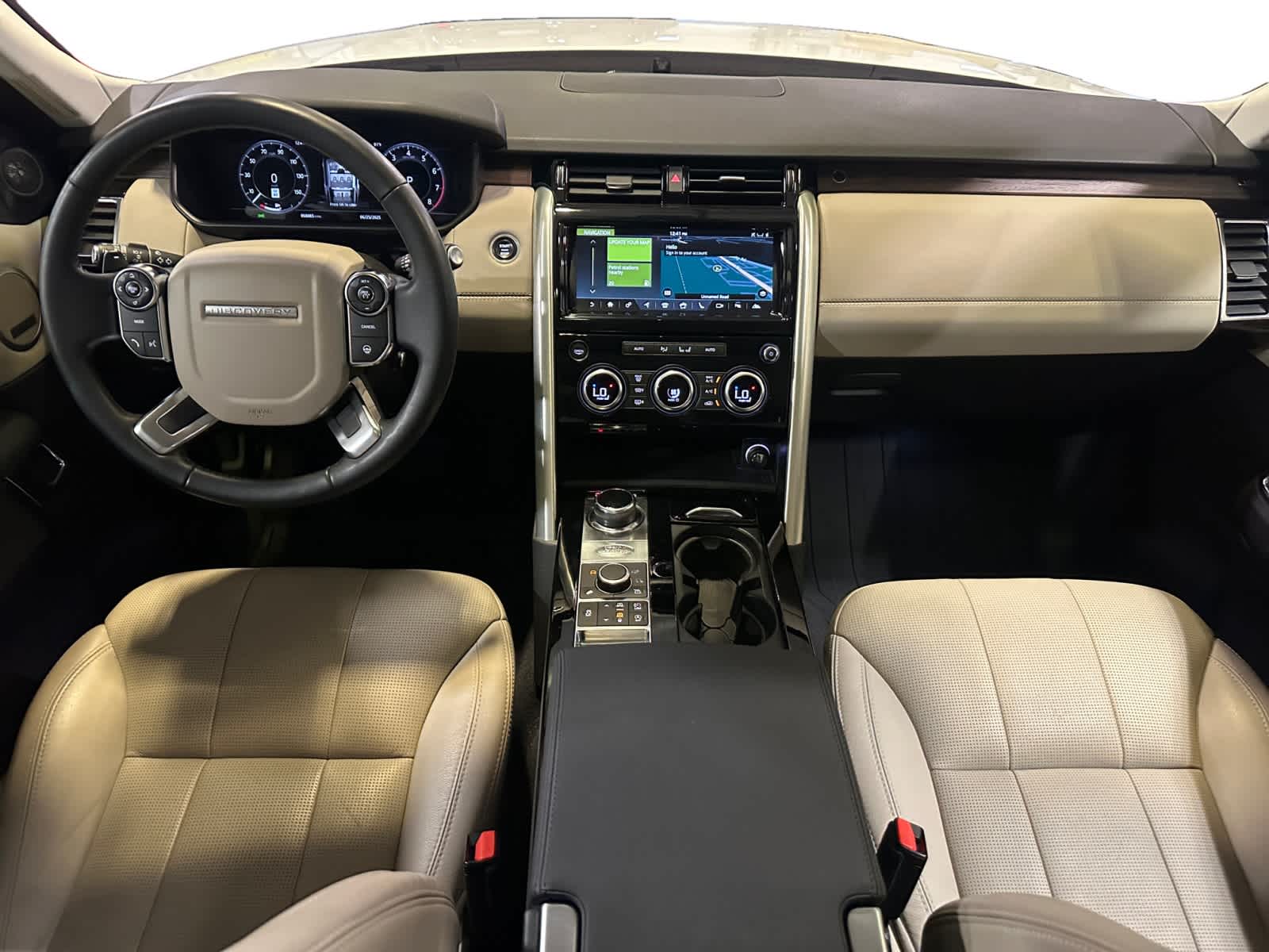 used 2018 Land Rover Discovery car, priced at $19,998