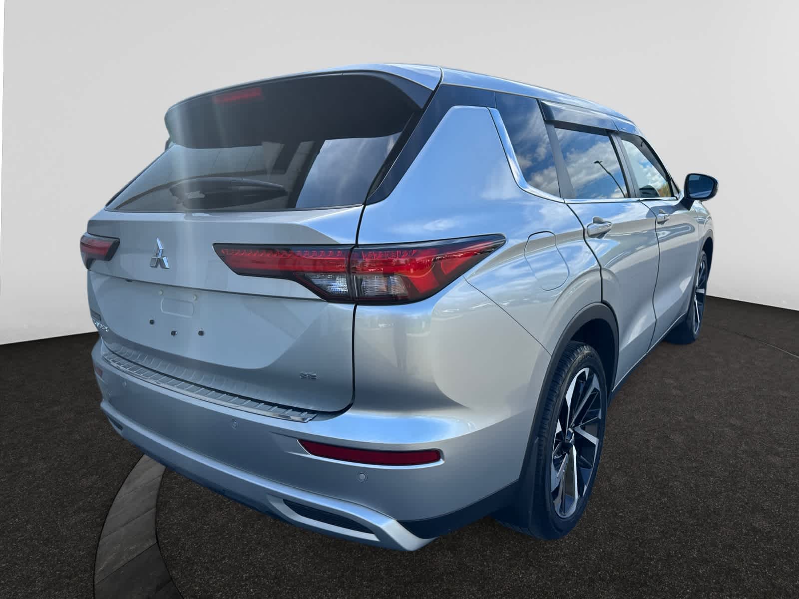 used 2022 Mitsubishi Outlander car, priced at $25,598