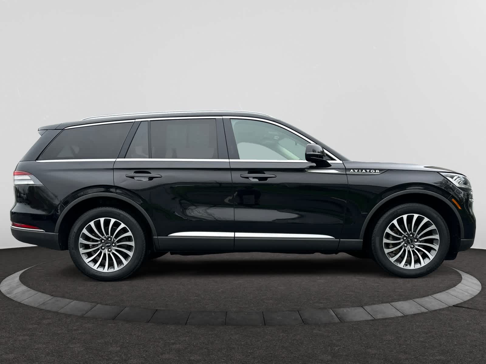 used 2023 Lincoln Aviator car, priced at $43,498
