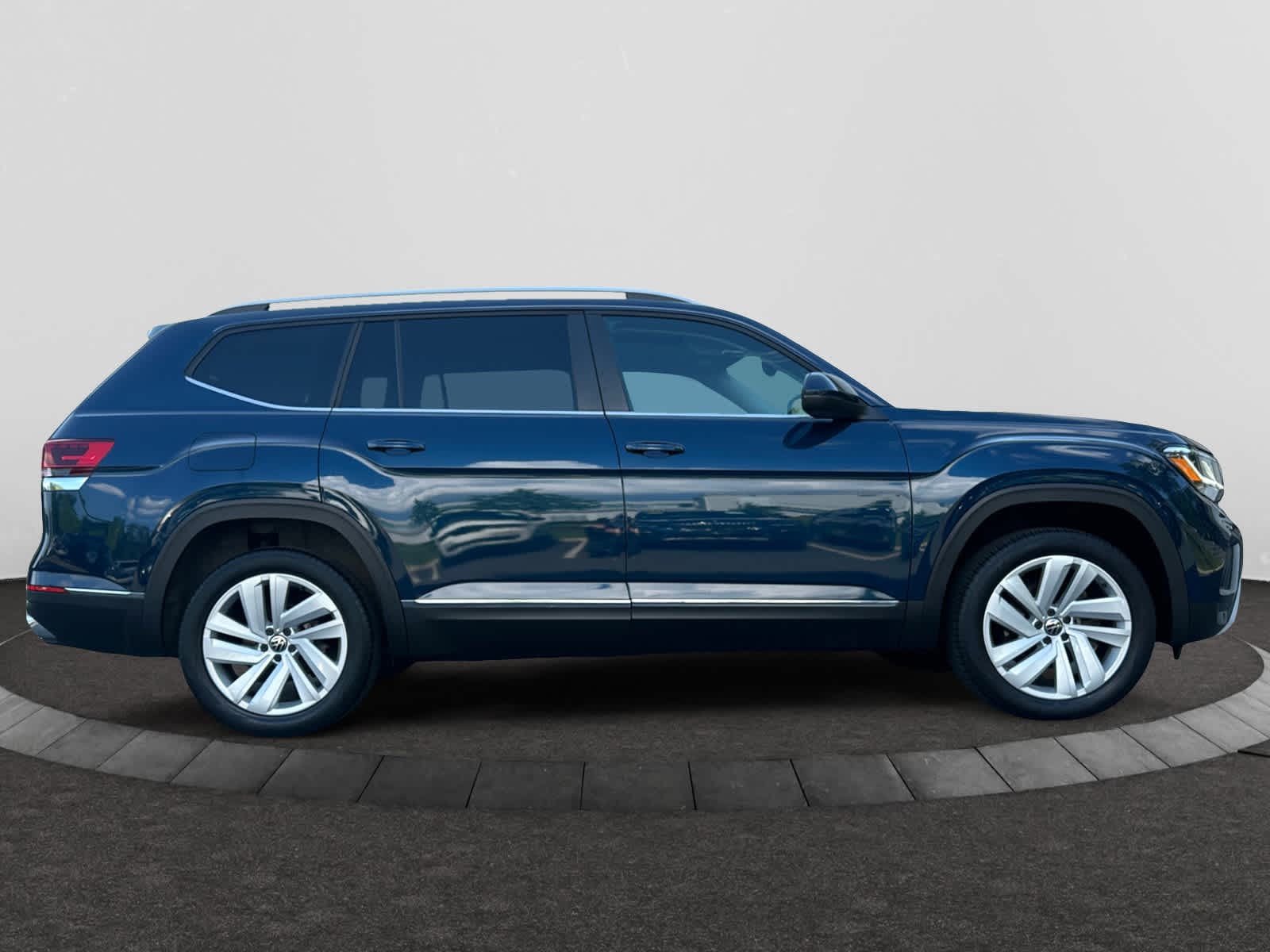 used 2021 Volkswagen Atlas car, priced at $27,498