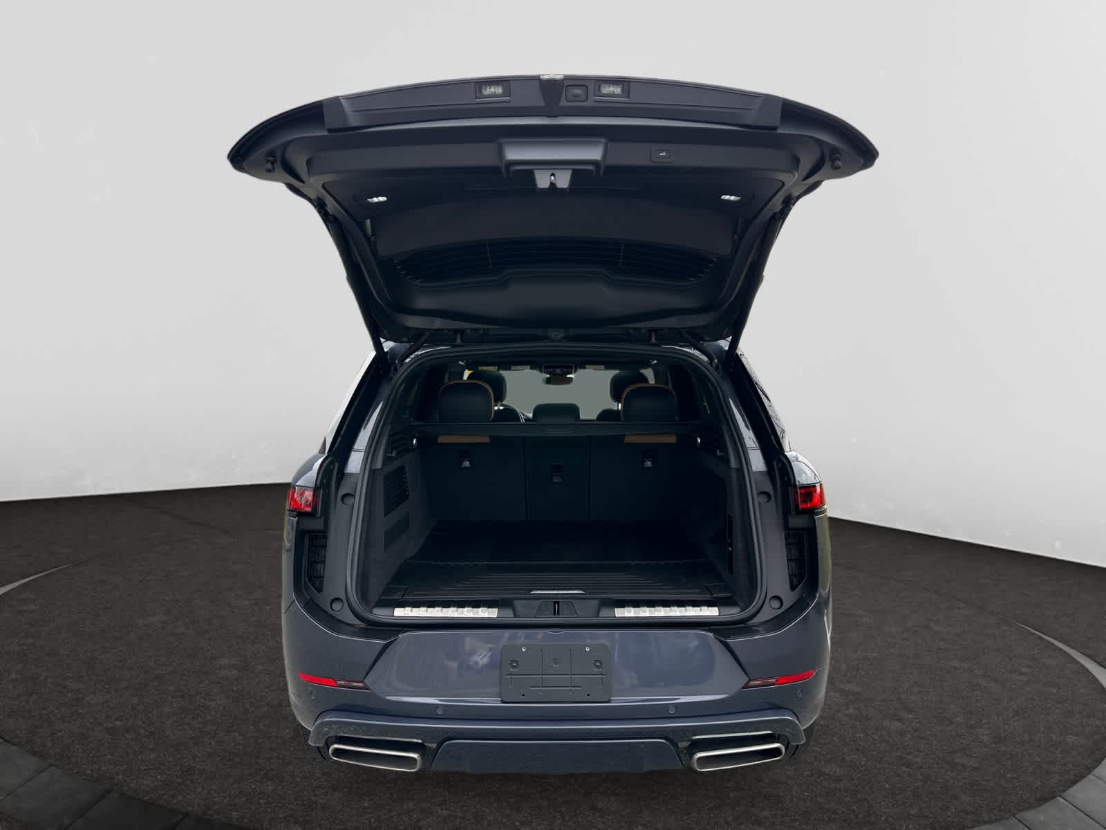 used 2025 Land Rover Range Rover Sport car, priced at $92,998