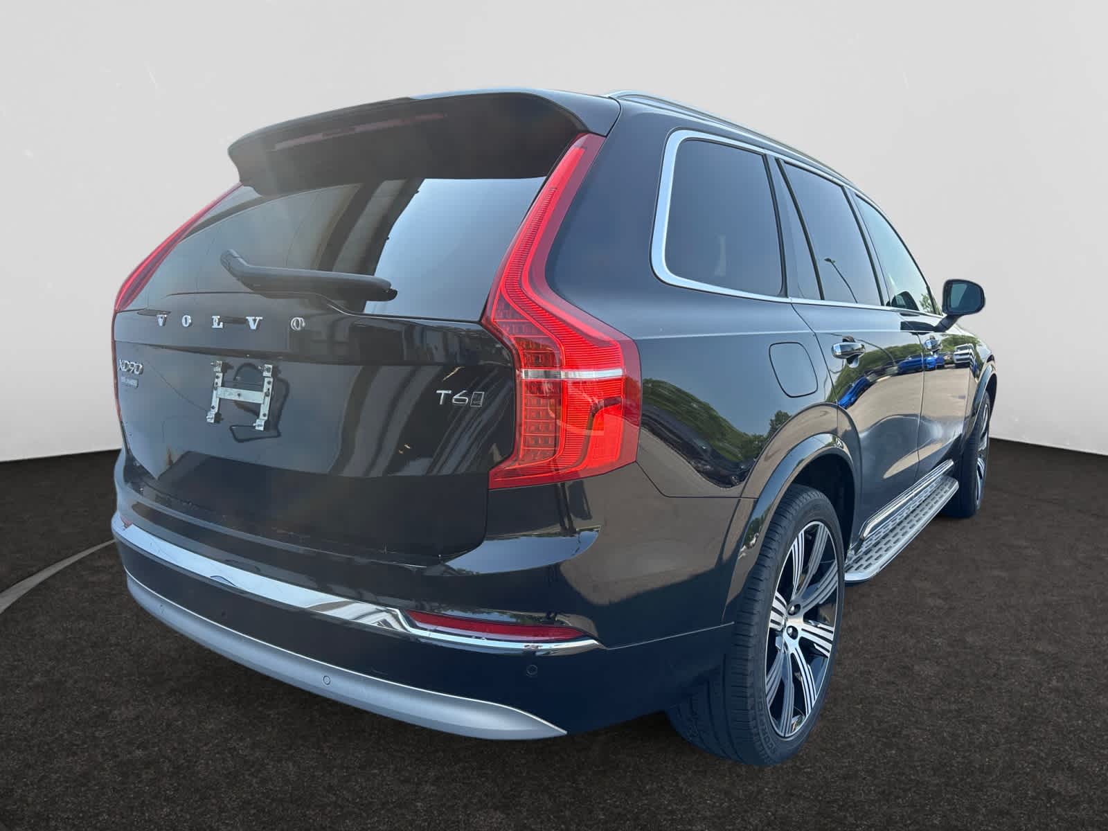 used 2022 Volvo XC90 car, priced at $44,498