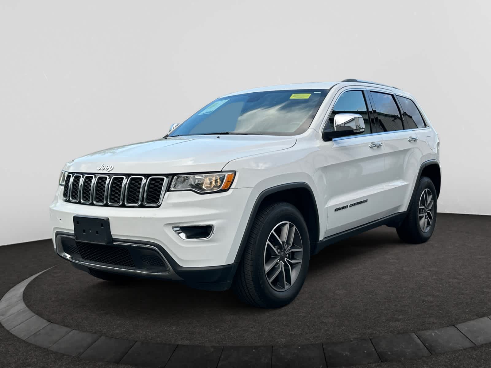 used 2020 Jeep Grand Cherokee car, priced at $24,998
