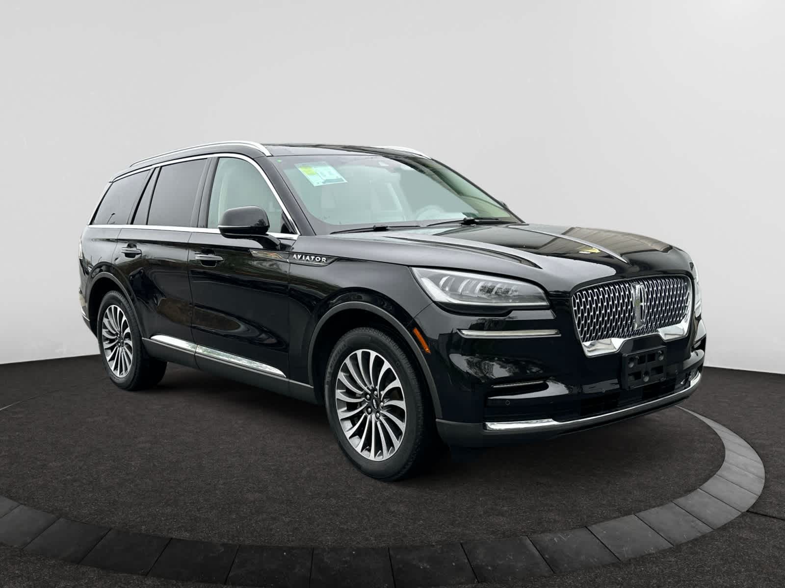 used 2023 Lincoln Aviator car, priced at $43,498