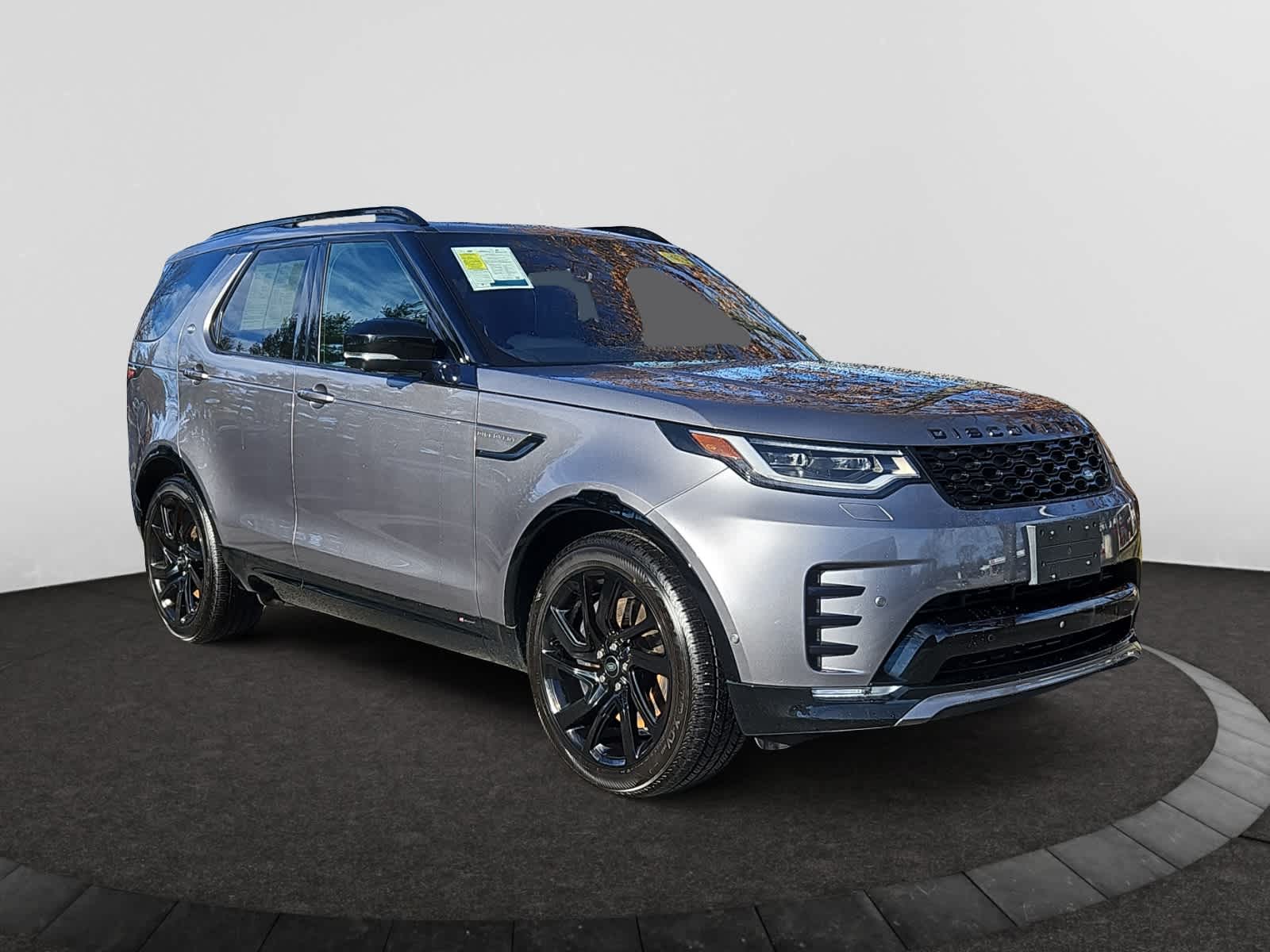 used 2022 Land Rover Discovery car, priced at $35,998