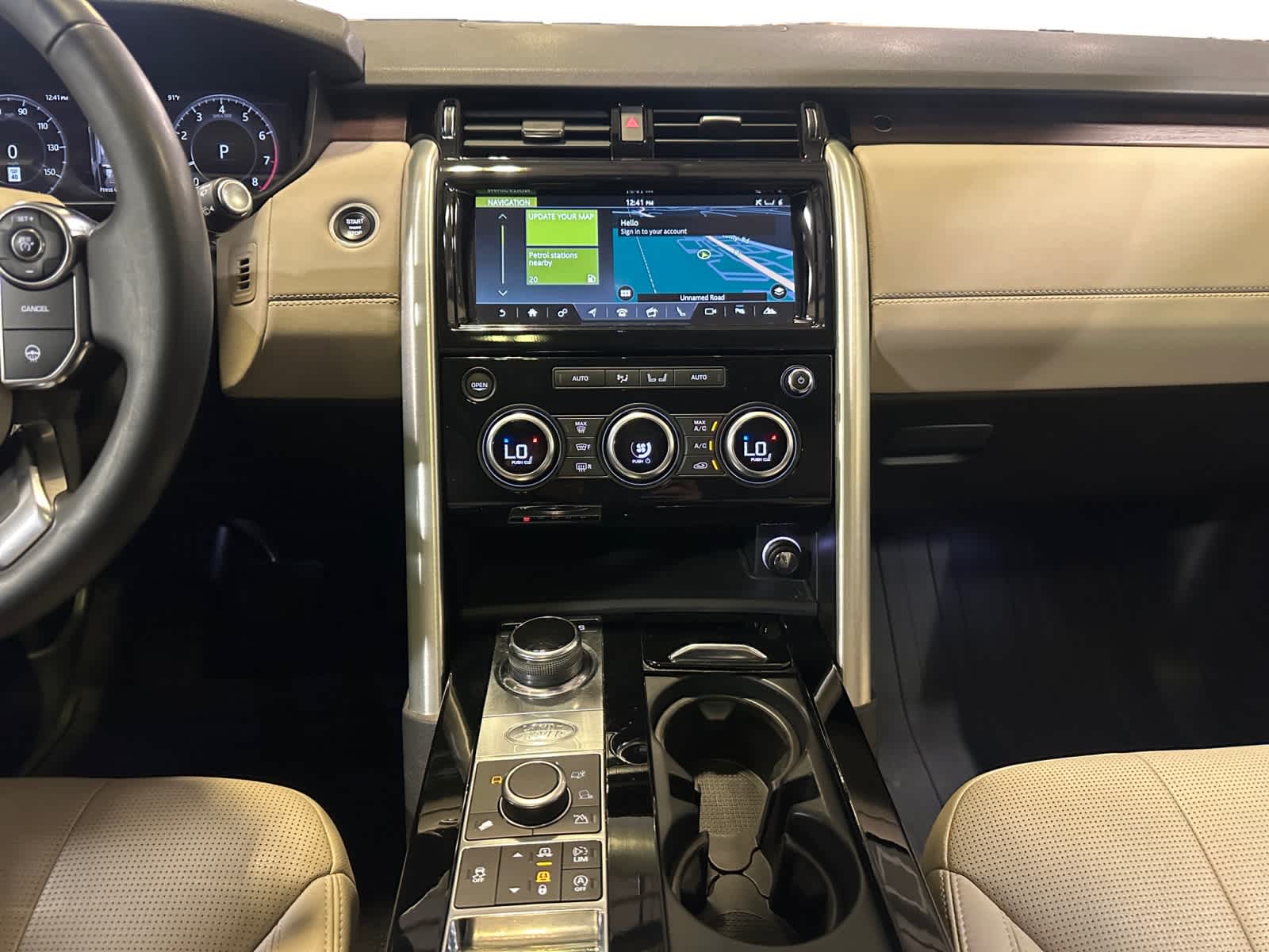 used 2018 Land Rover Discovery car, priced at $19,998