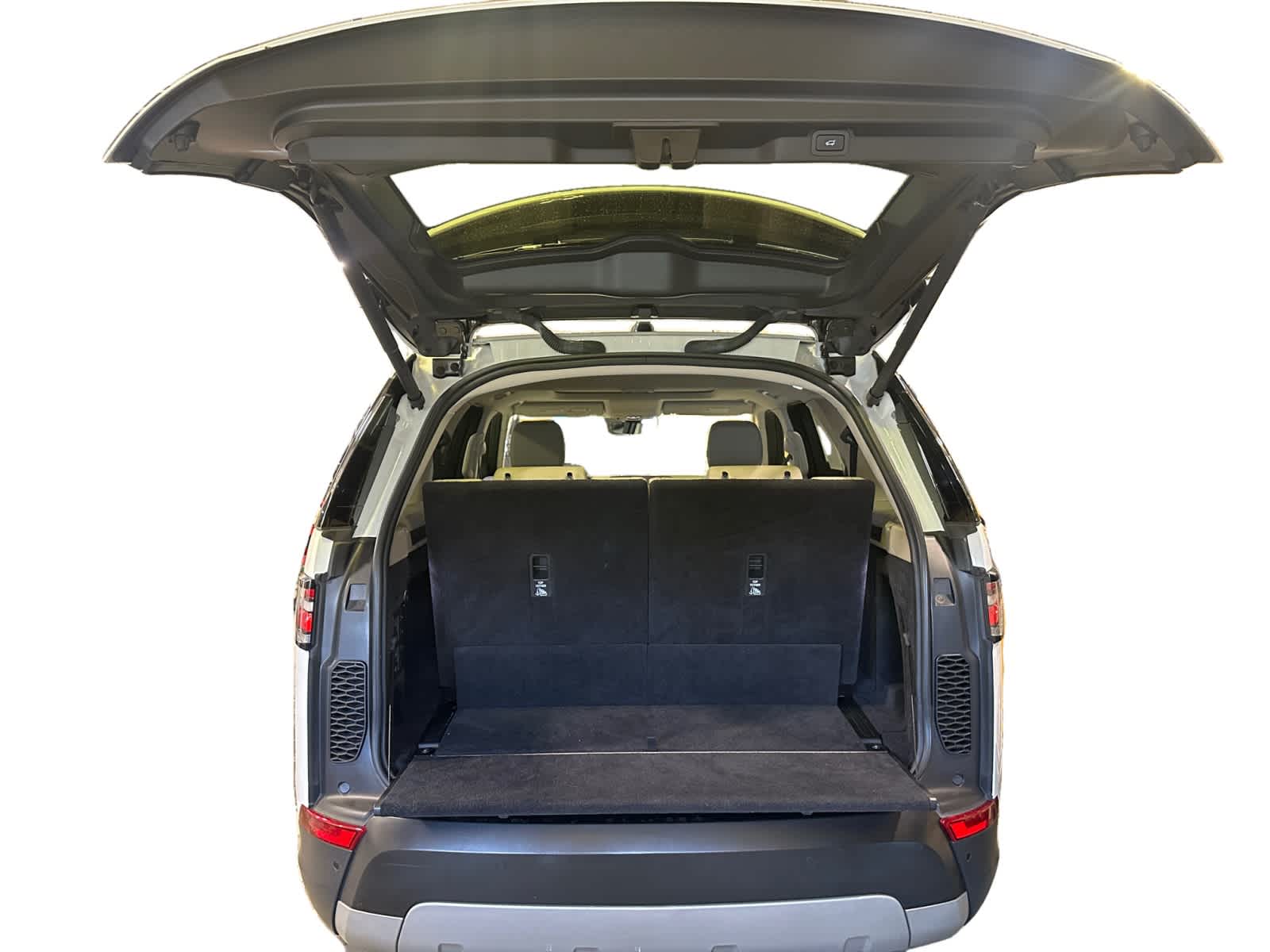 used 2018 Land Rover Discovery car, priced at $19,998