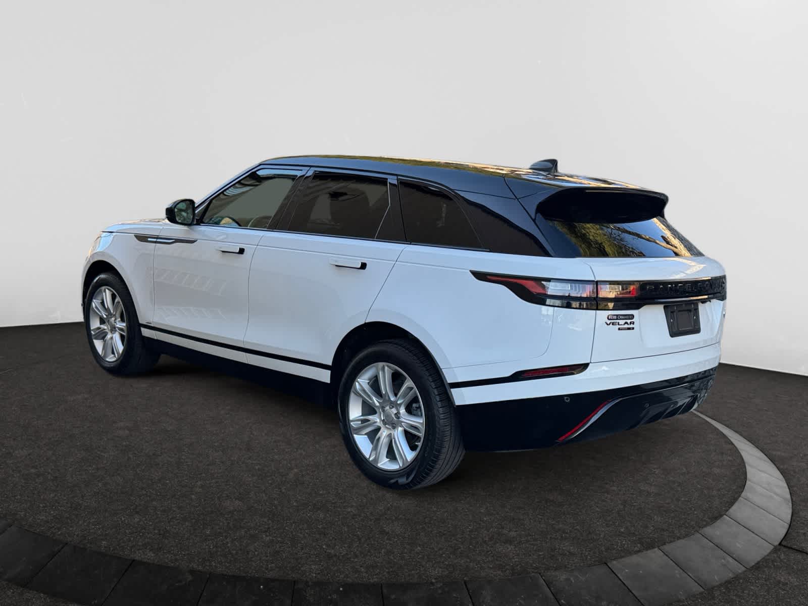 used 2020 Land Rover Range Rover Velar car, priced at $35,498