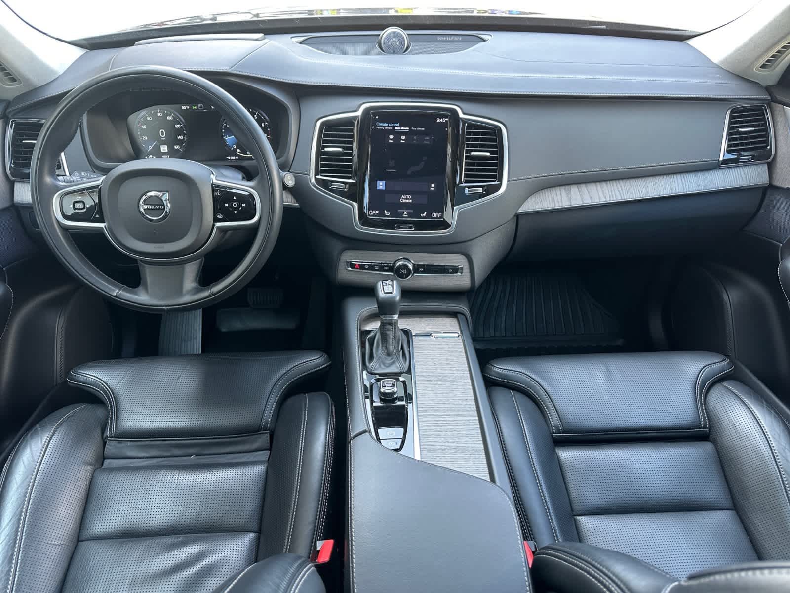 used 2022 Volvo XC90 car, priced at $44,498