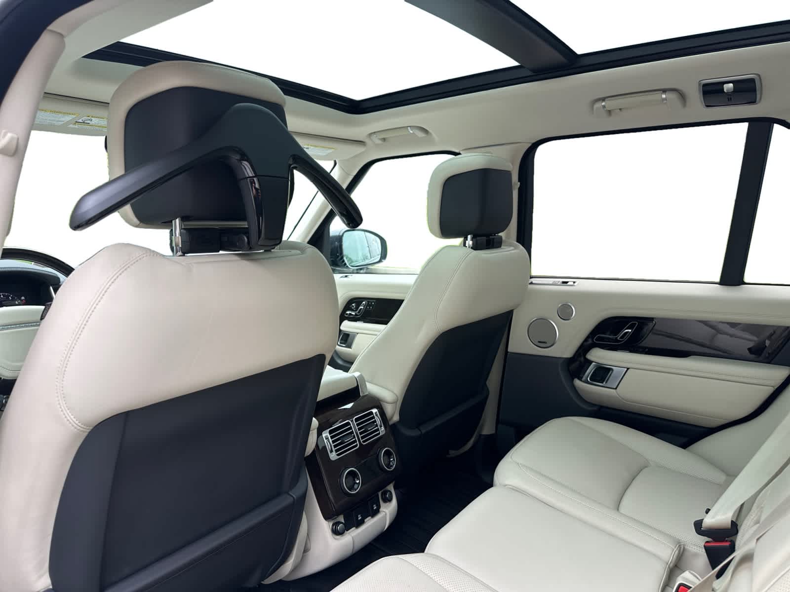 used 2019 Land Rover Range Rover car, priced at $42,498