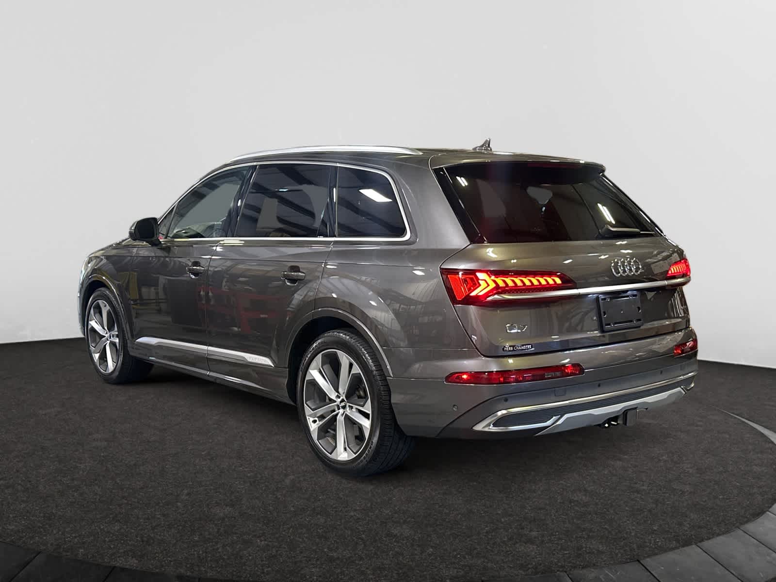 used 2020 Audi Q7 car, priced at $34,998