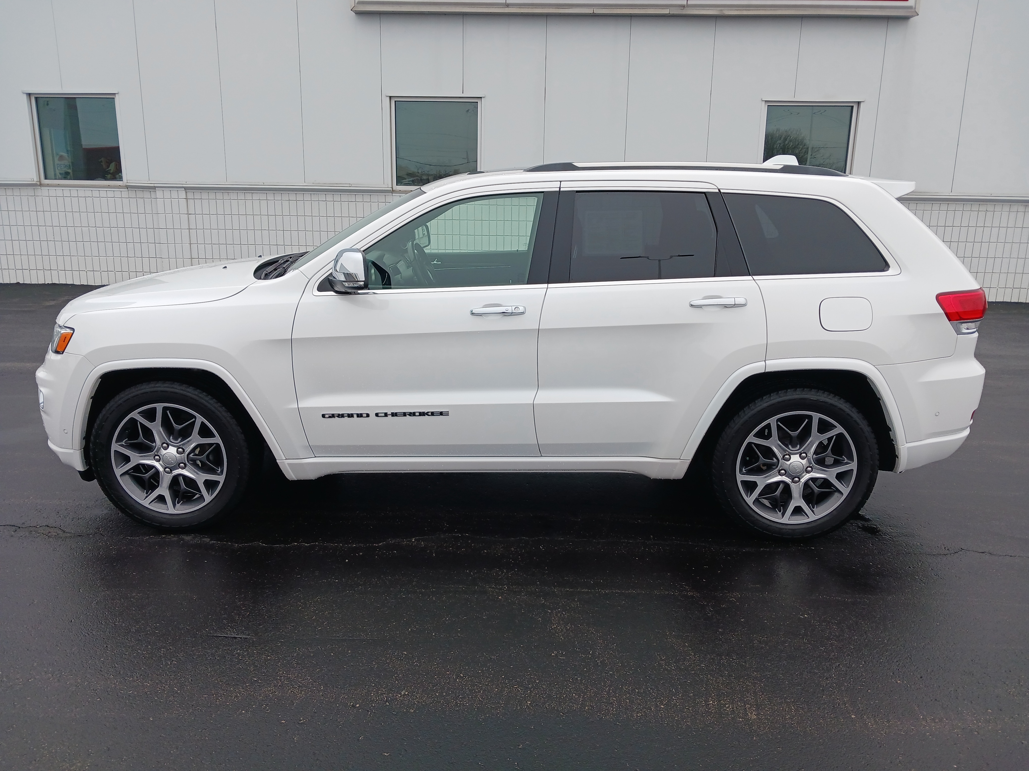used 2019 Jeep Grand Cherokee car, priced at $26,494