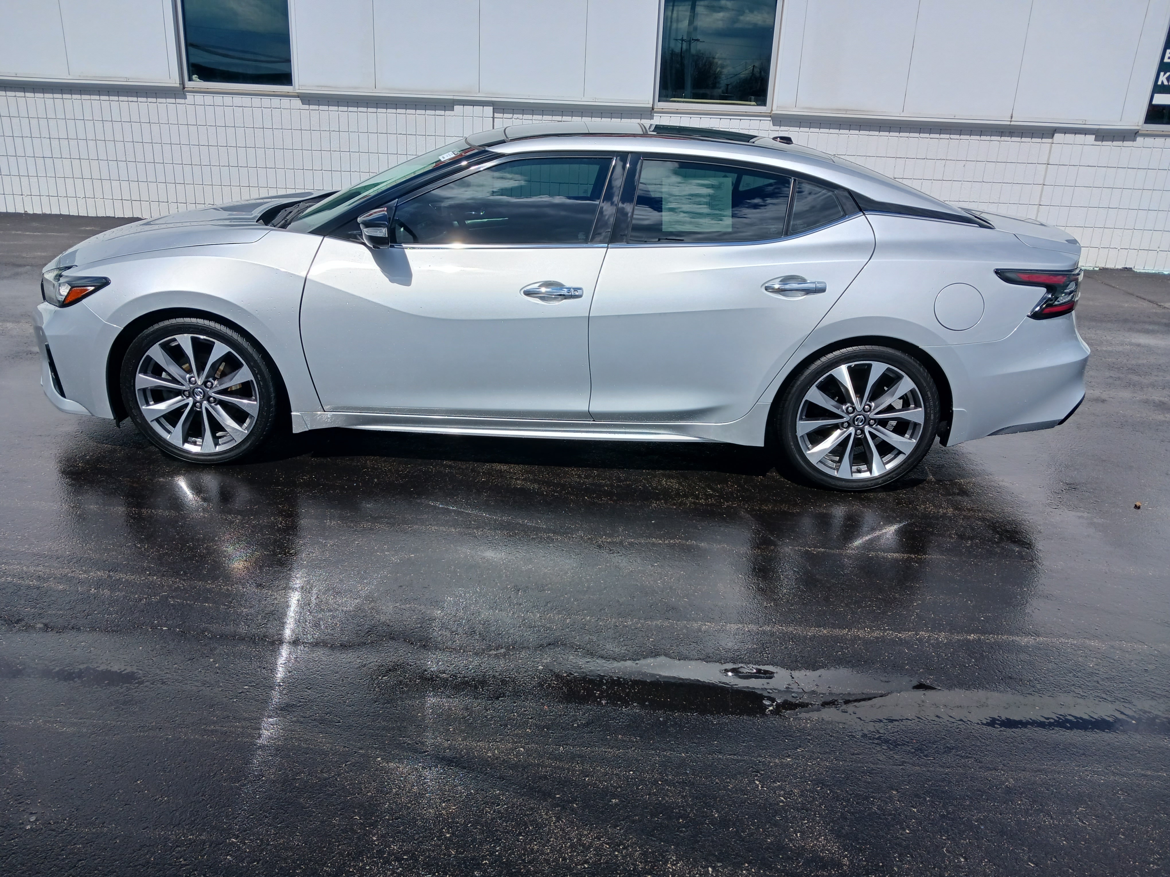 used 2020 Nissan Maxima car, priced at $27,899