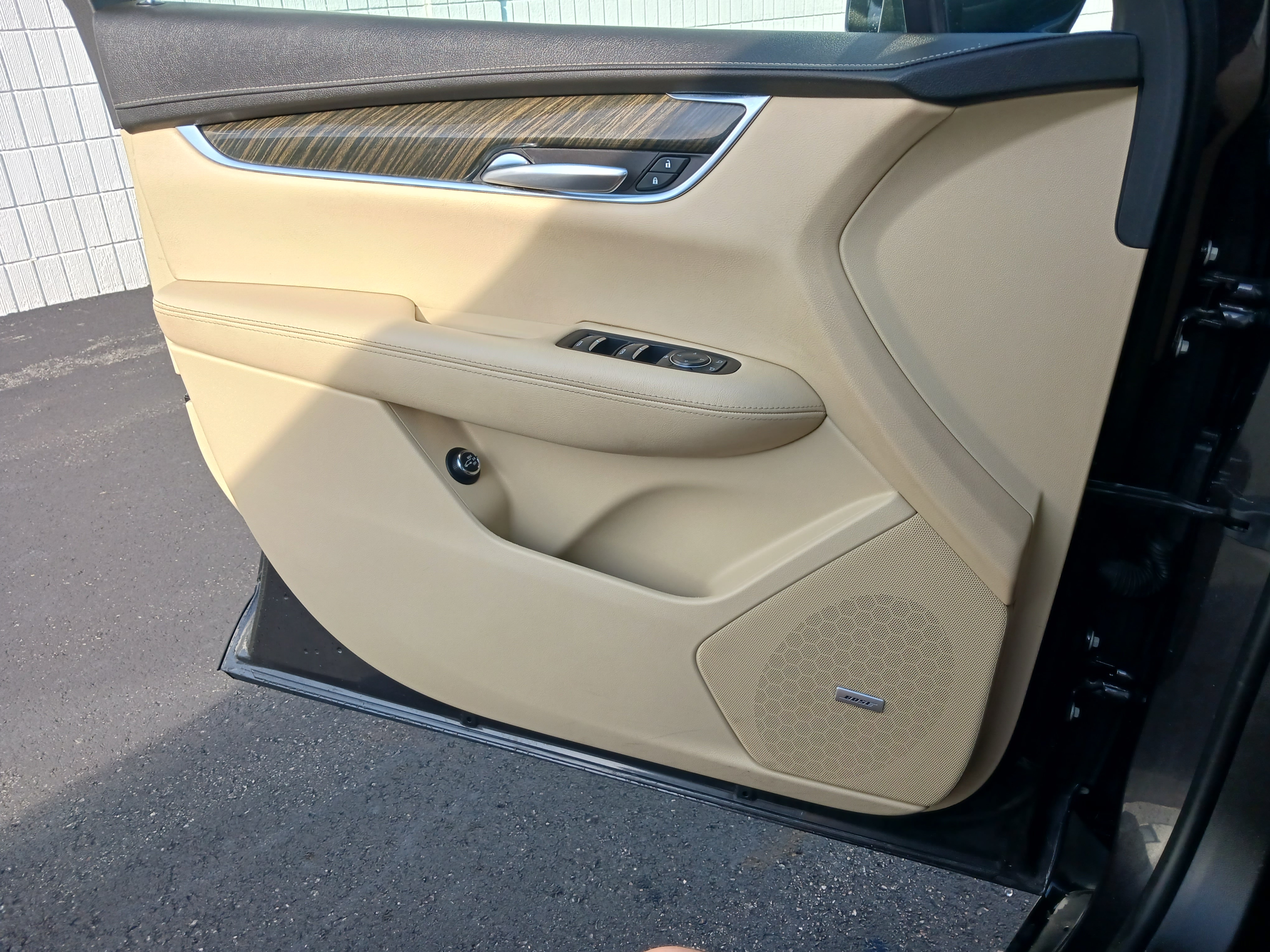 used 2019 Cadillac XT5 car, priced at $25,992
