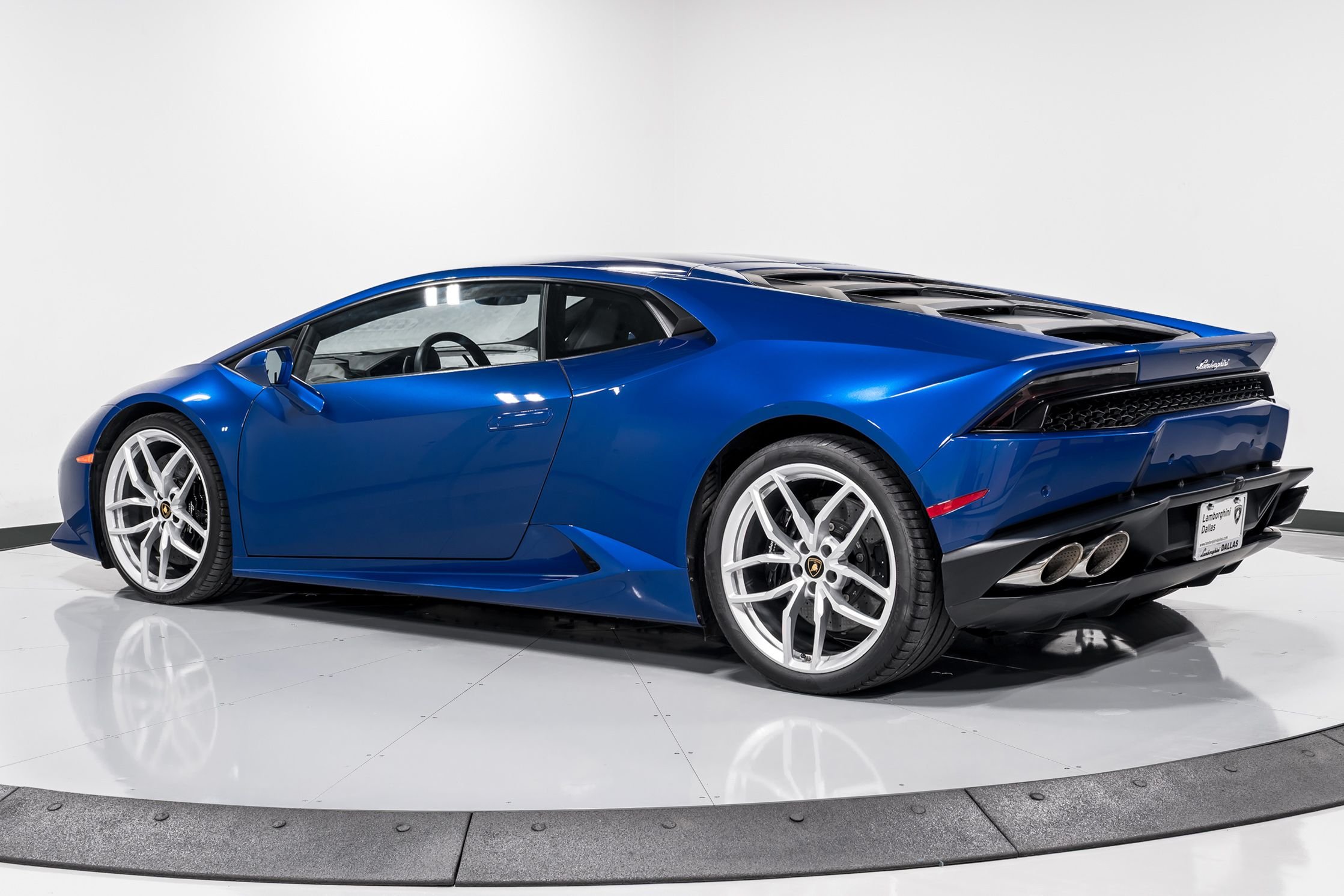 used 2019 Lamborghini Huracan LP610-4 Coupe car, priced at $239,999