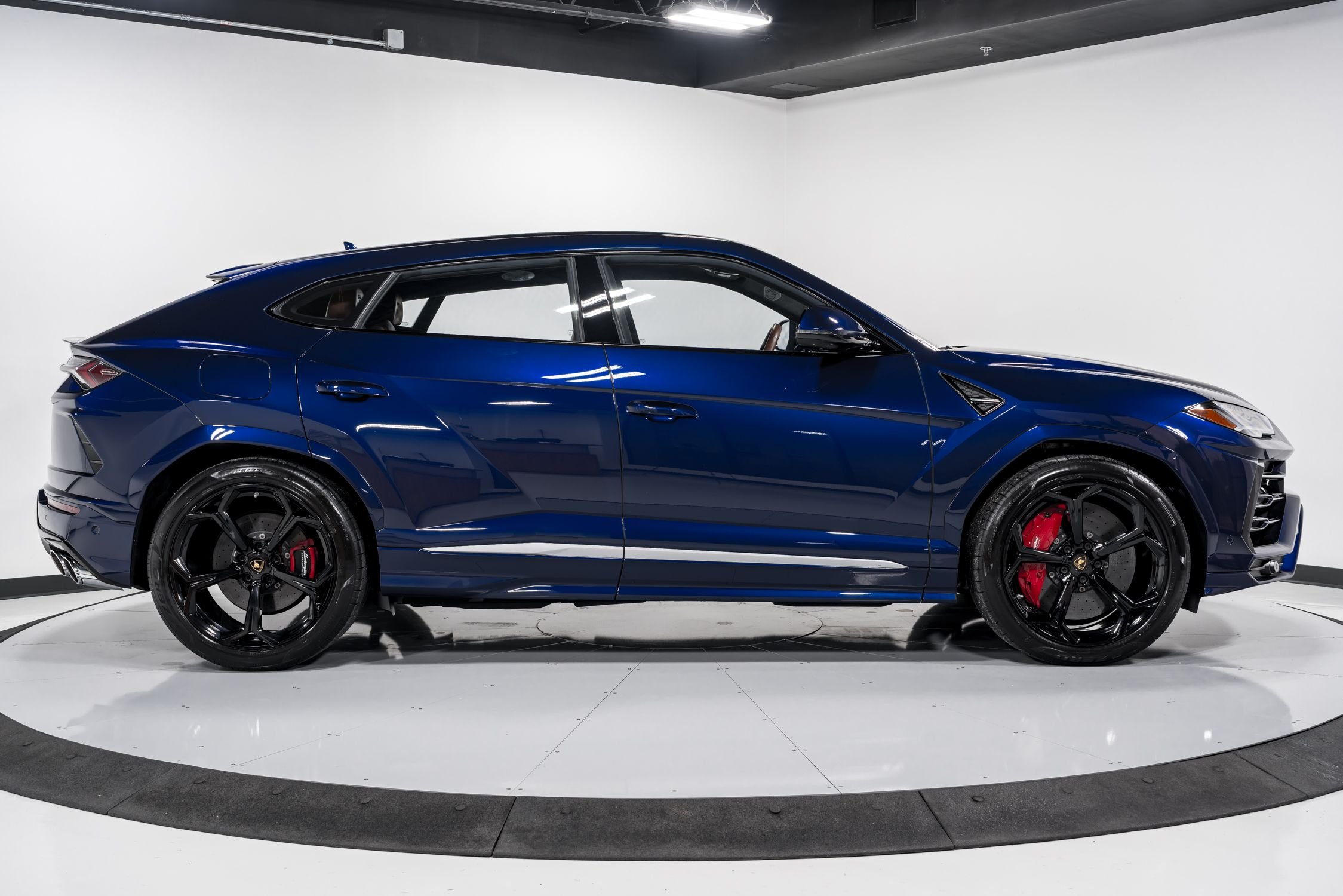 used 2019 Lamborghini Urus car, priced at $199,999