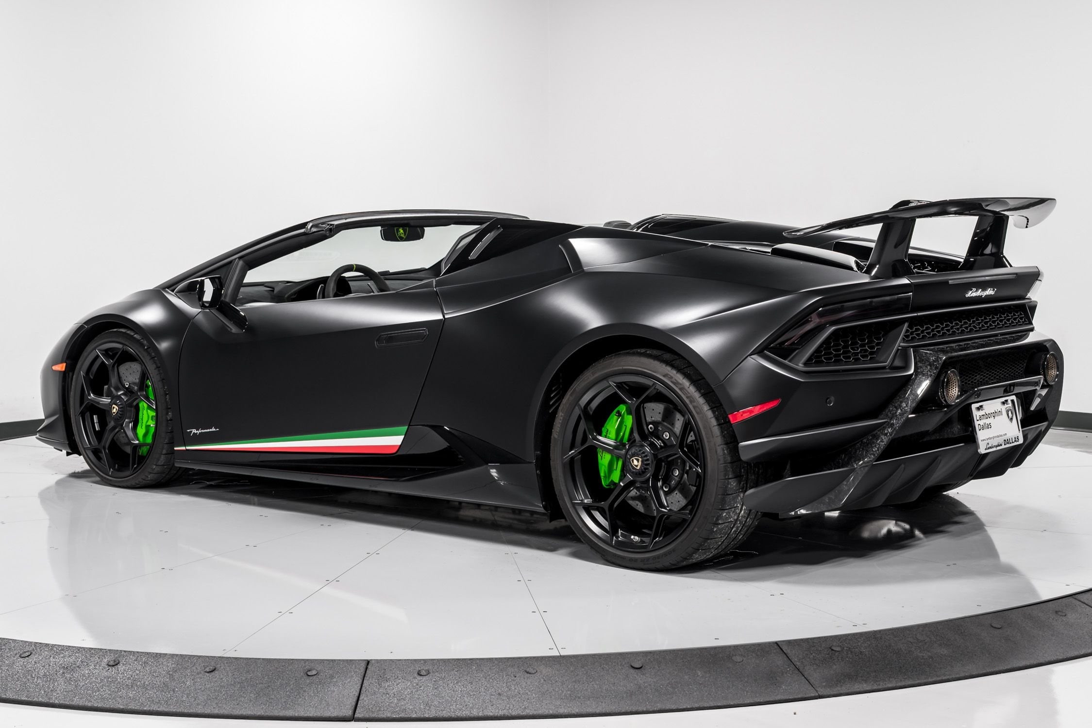 used 2019 Lamborghini Huracan Performante Spyder car, priced at $339,999