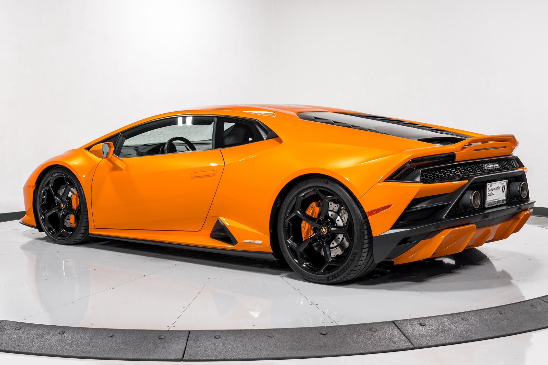 used 2022 Lamborghini Huracan EVO 2WD car, priced at $279,999