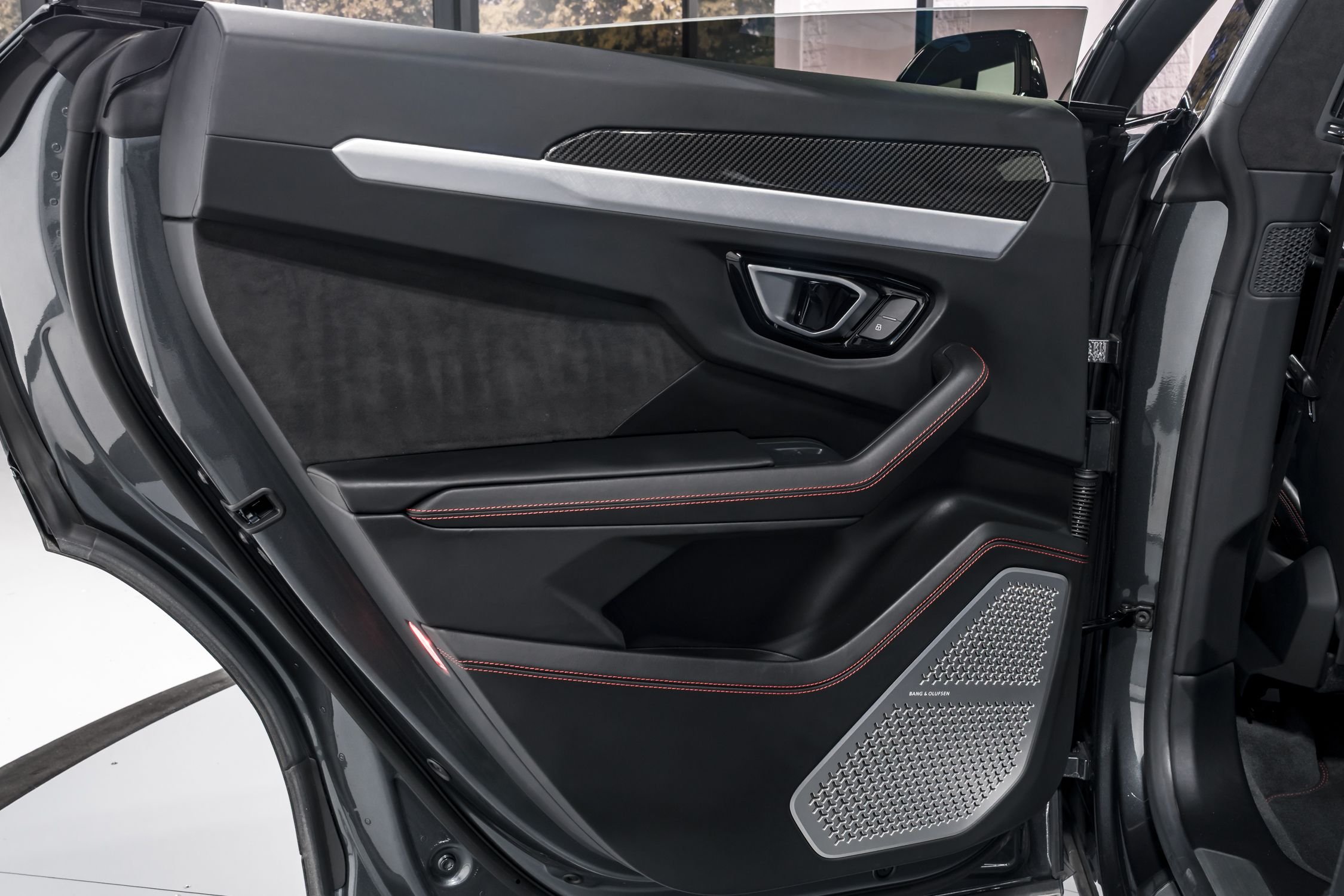 used 2020 Lamborghini Urus car, priced at $199,999