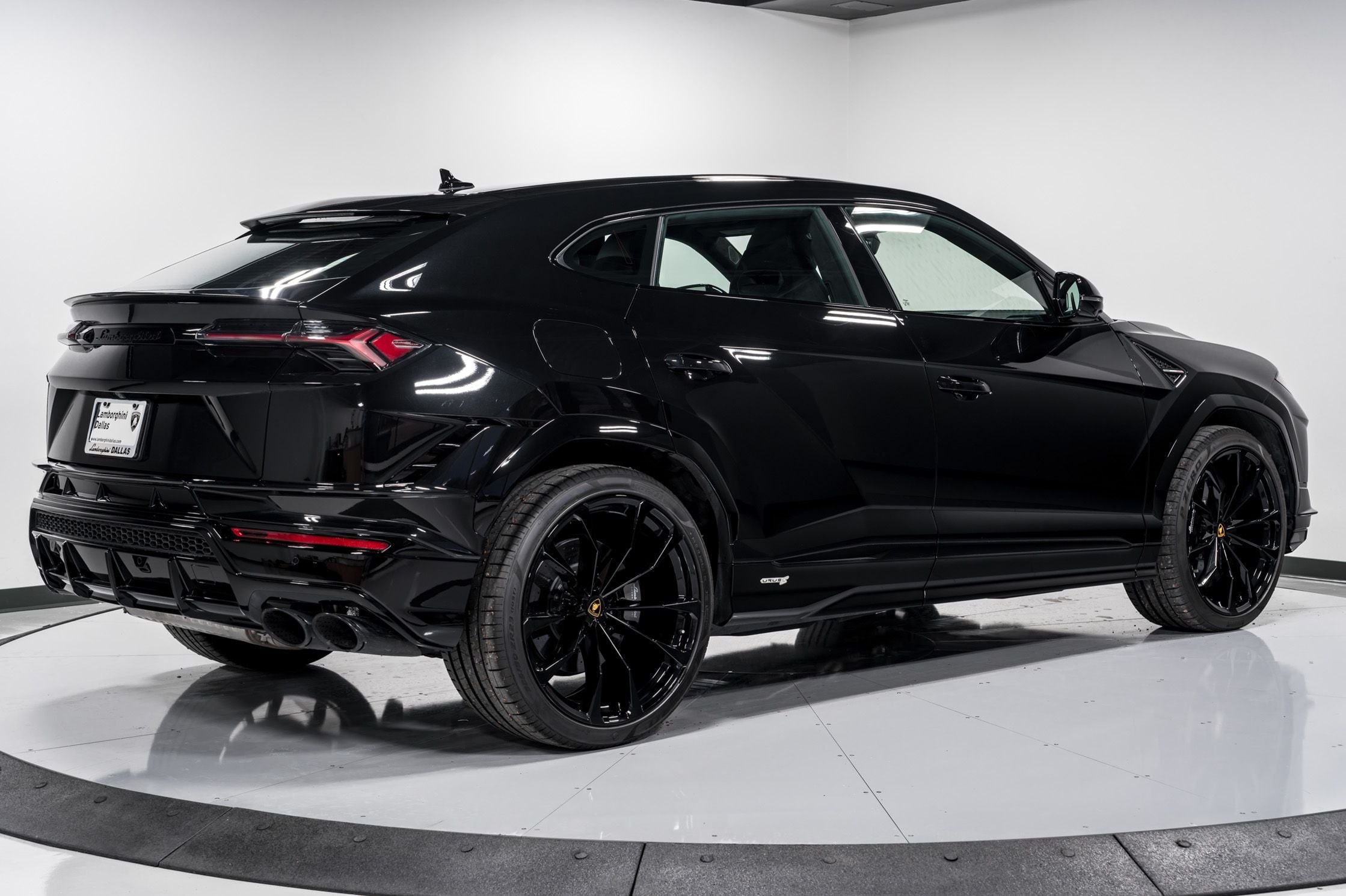 used 2023 Lamborghini Urus S car, priced at $264,999