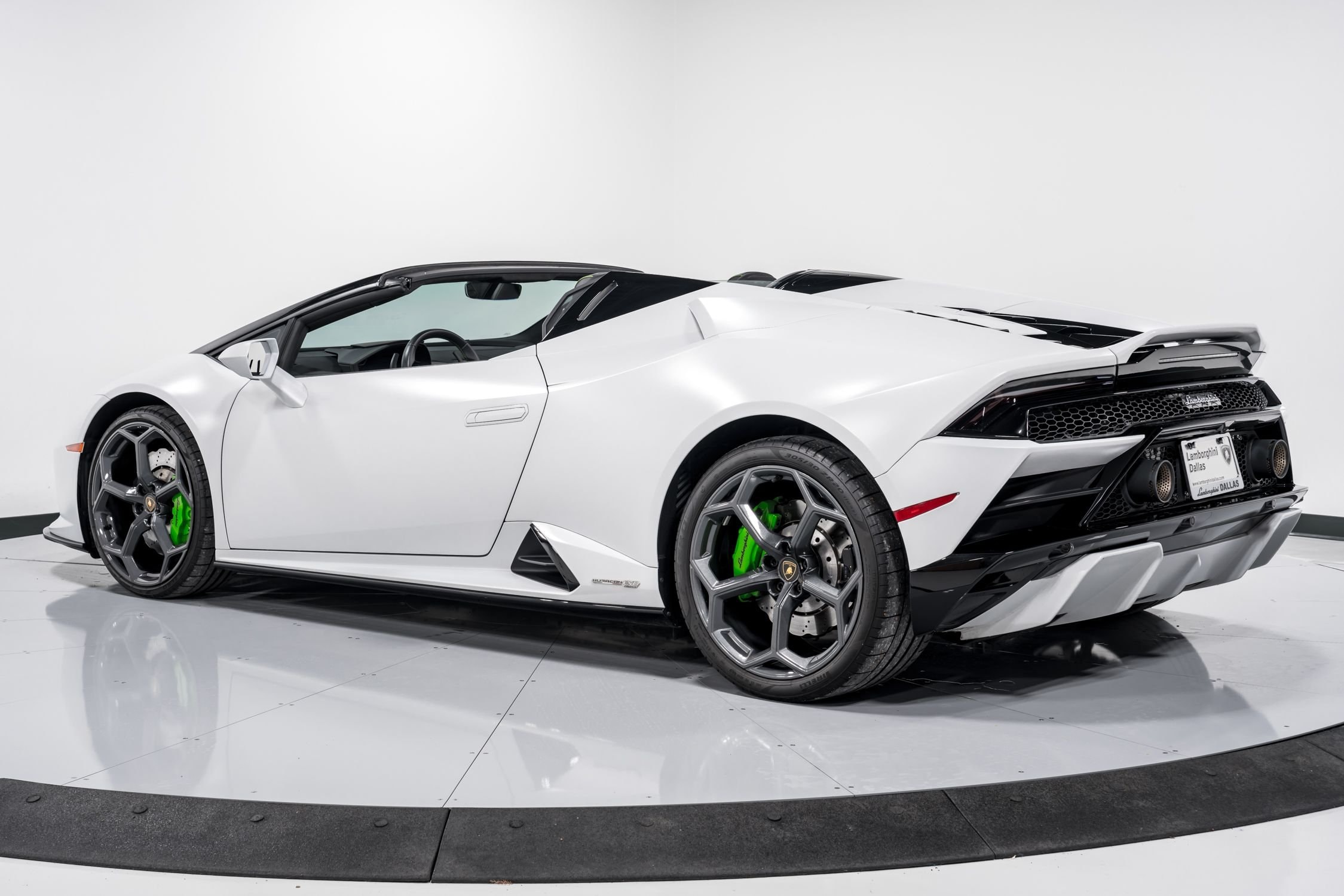 used 2022 Lamborghini Huracan EVO Spyder car, priced at $299,999