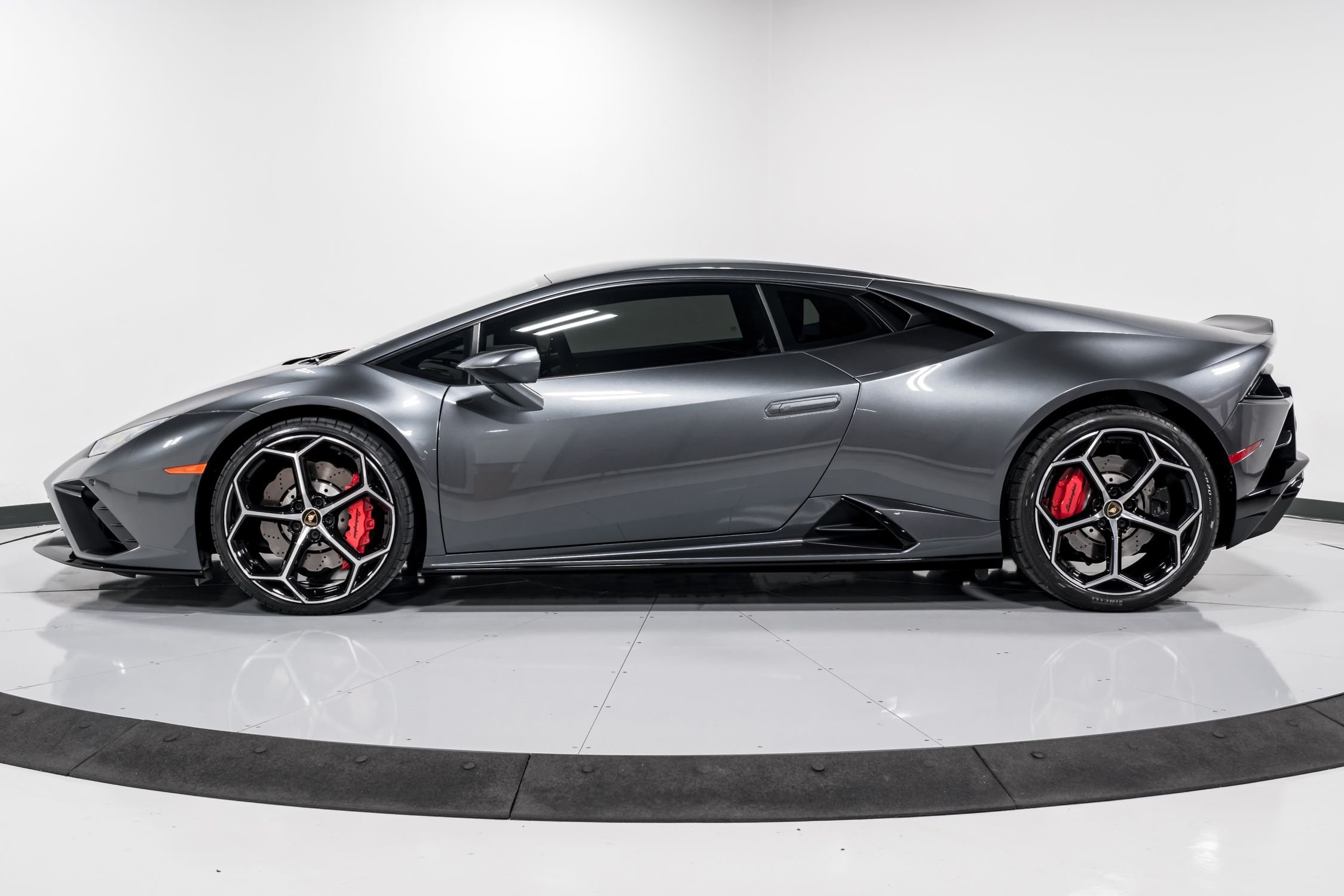 used 2021 Lamborghini Huracan EVO Coupe RWD car, priced at $264,999