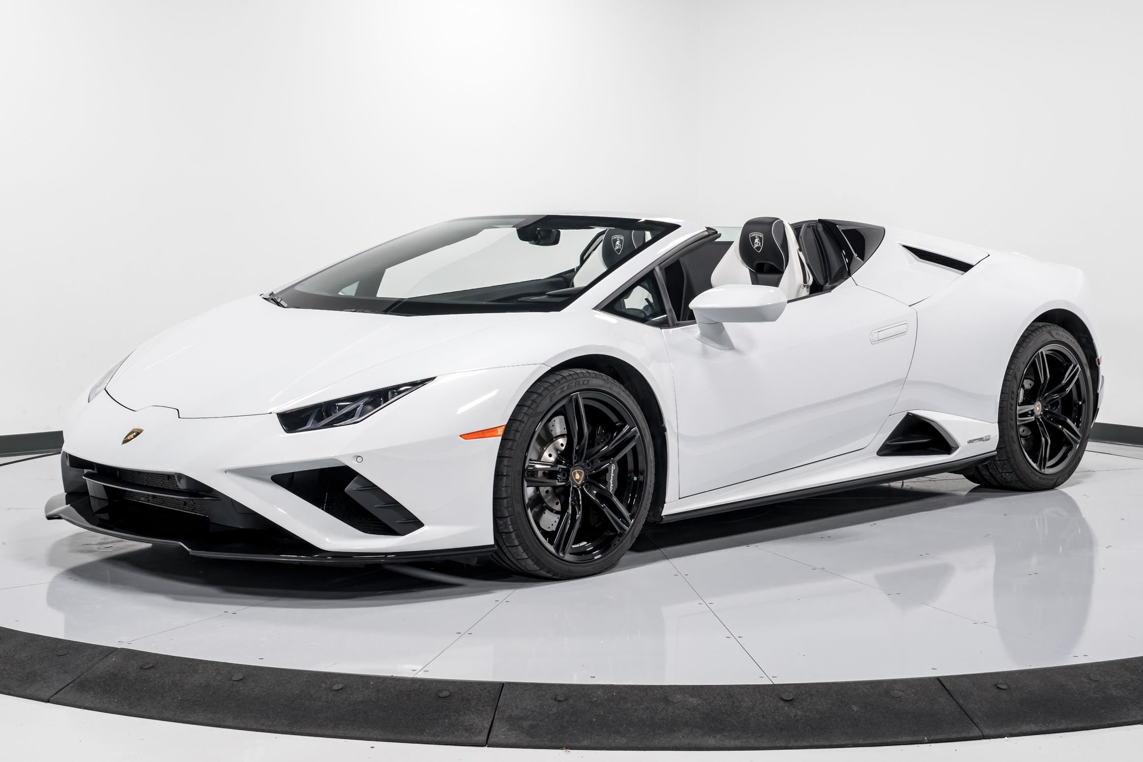 used 2021 Lamborghini Huracan EVO Spyder car, priced at $279,999