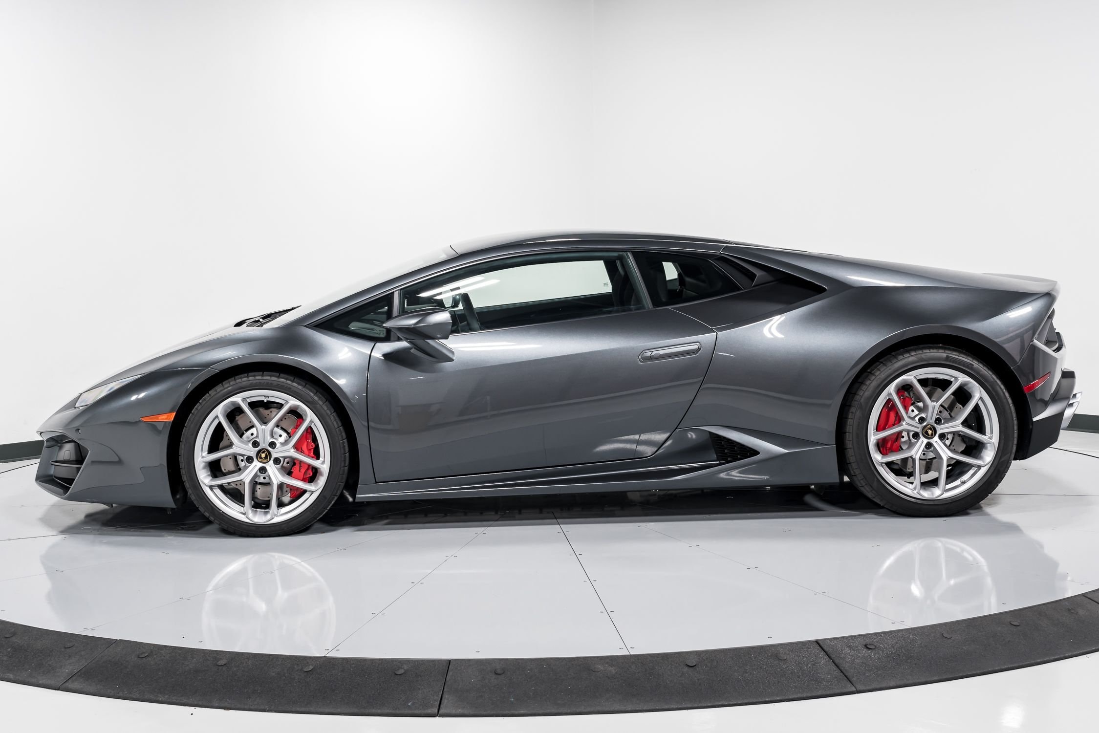 used 2017 Lamborghini Huracan LP580-2 car, priced at $234,999