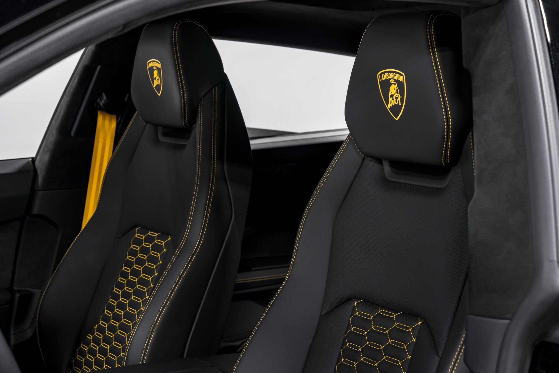 used 2024 Lamborghini Urus S car, priced at $269,999