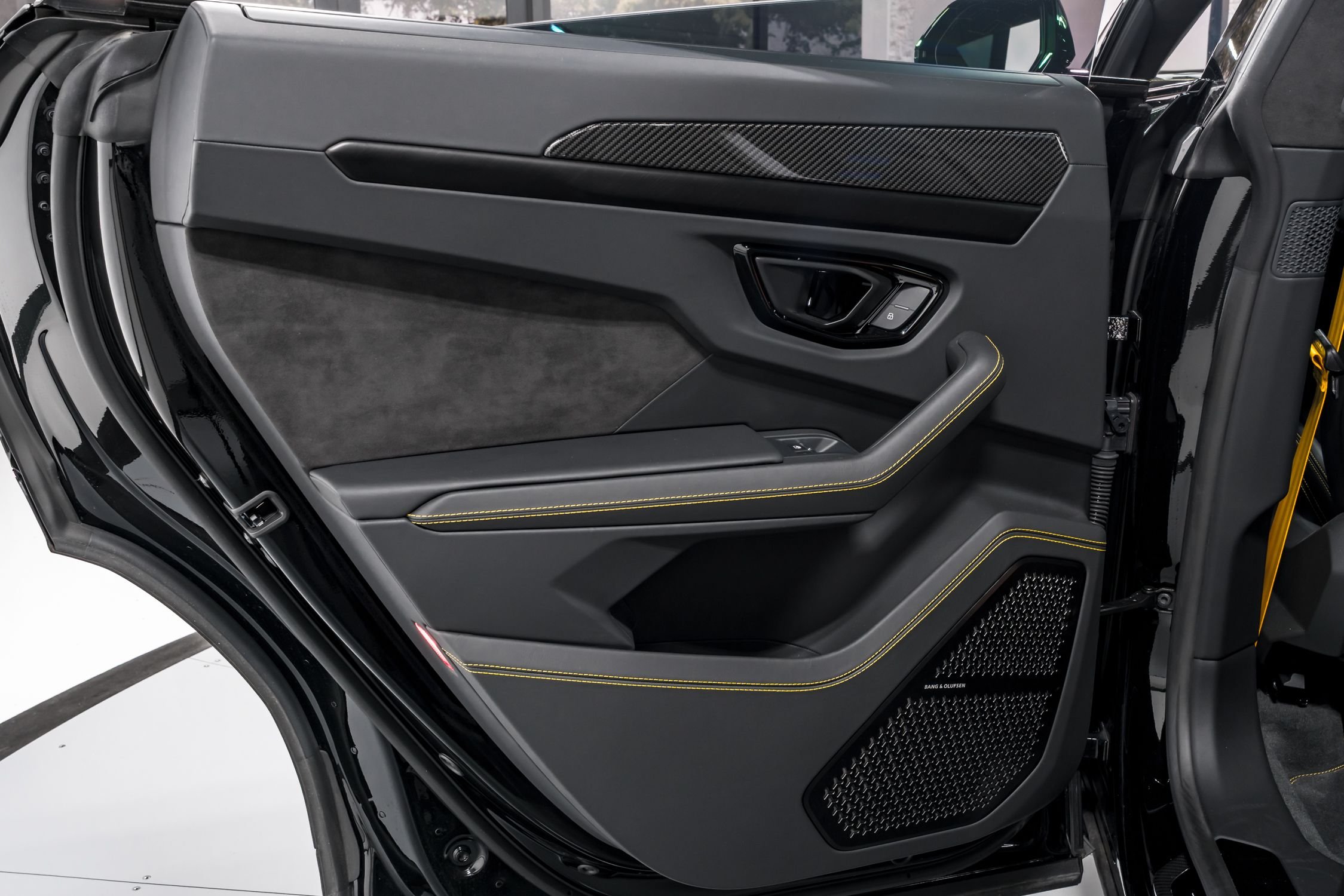 used 2024 Lamborghini Urus S car, priced at $269,999