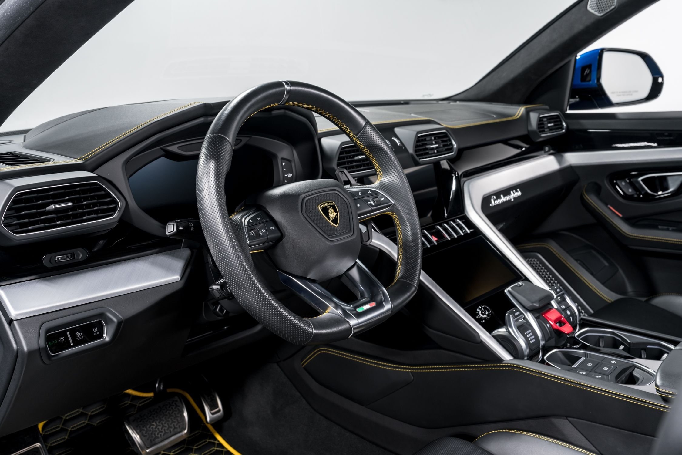 used 2021 Lamborghini Urus car, priced at $209,999