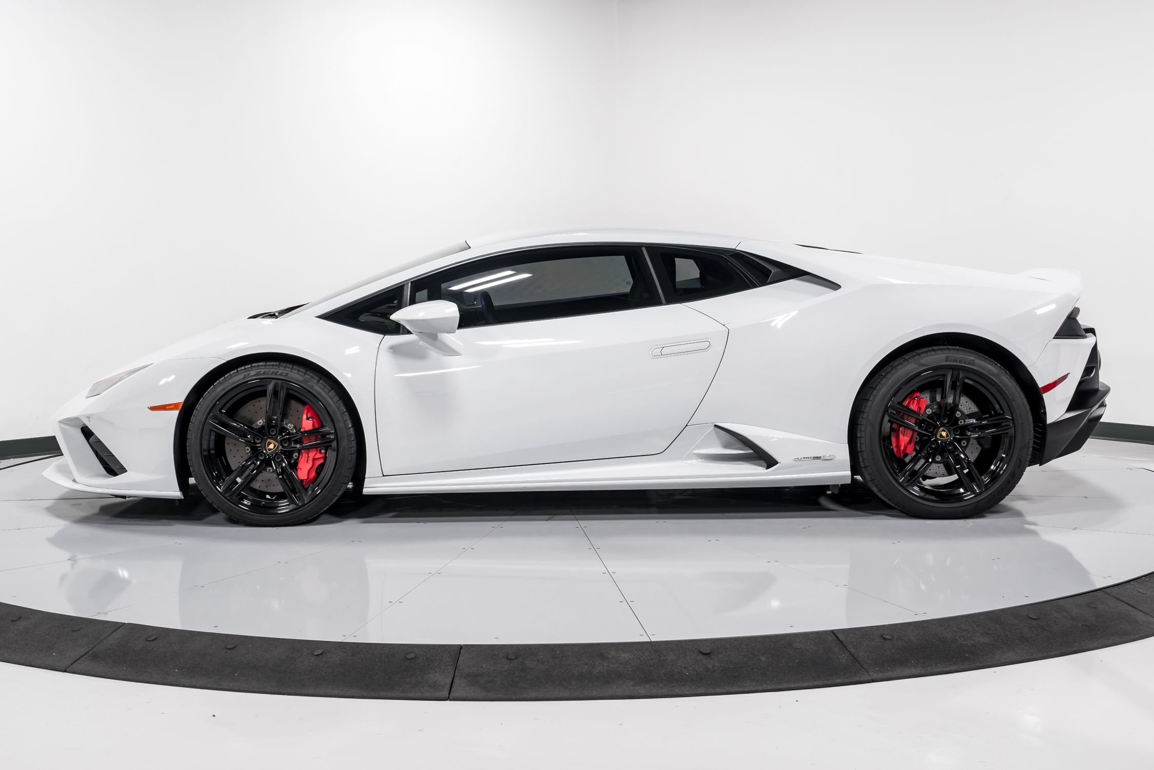 used 2021 Lamborghini Huracan EVO Coupe RWD car, priced at $259,999