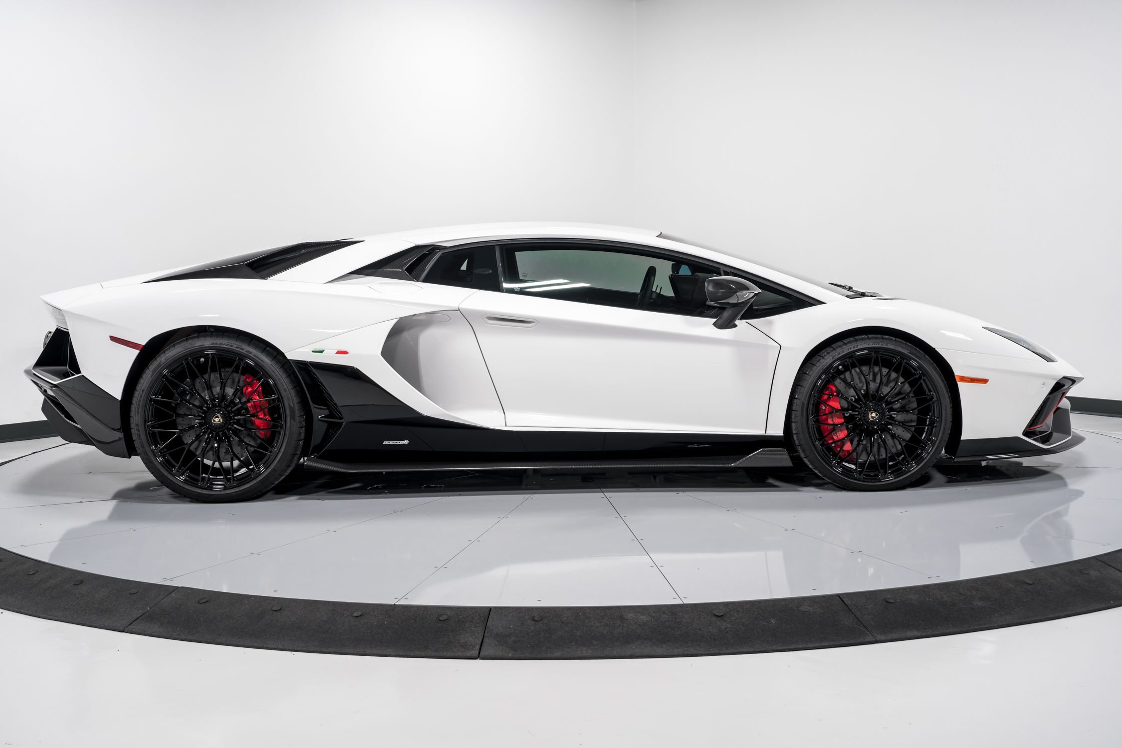 used 2022 Lamborghini Aventador Ultimae car, priced at $669,999