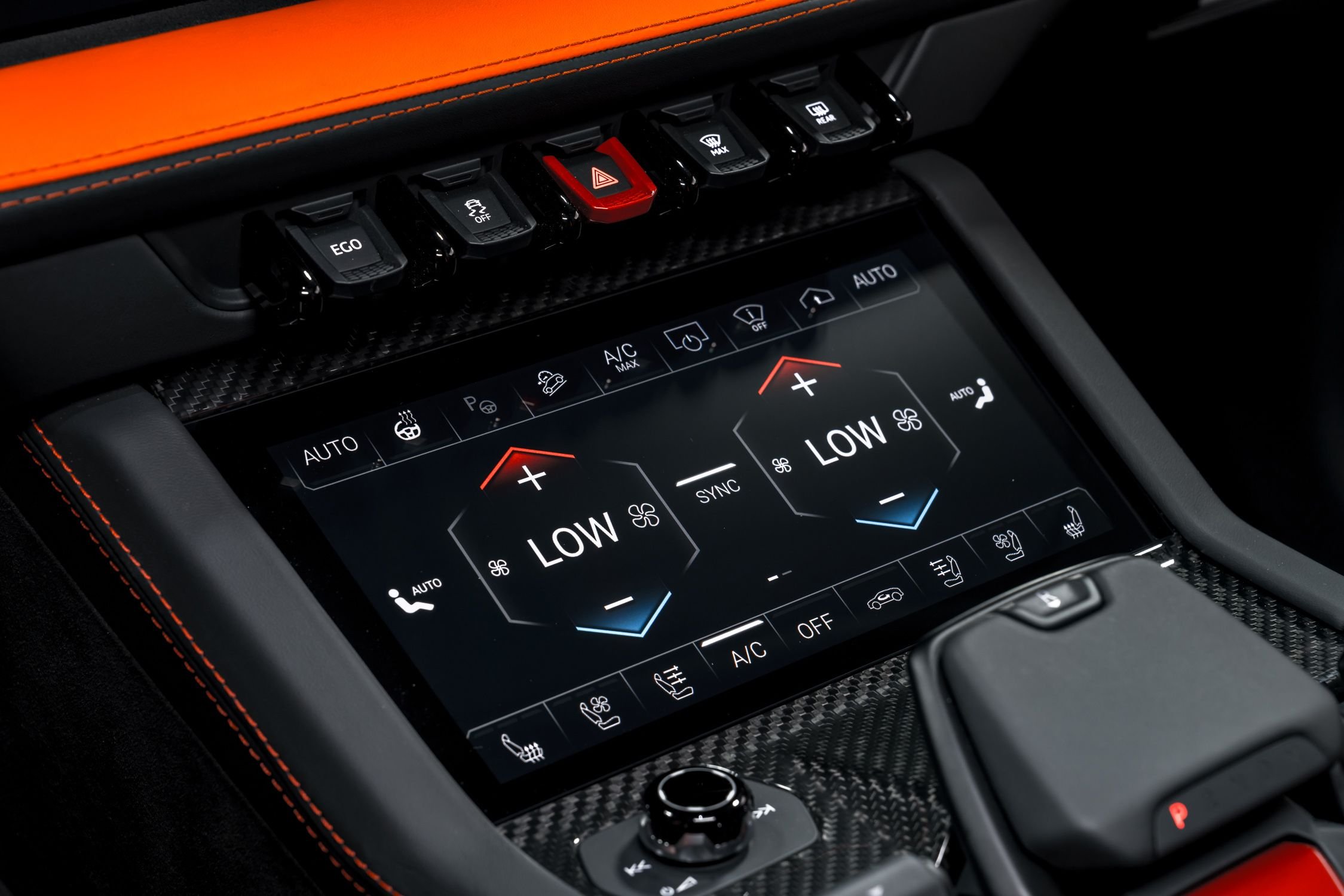 used 2025 Lamborghini Urus SE car, priced at $339,999