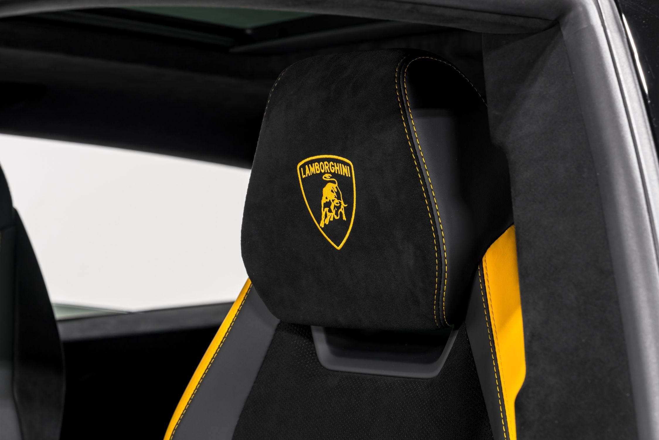 used 2023 Lamborghini Urus Performante car, priced at $279,999