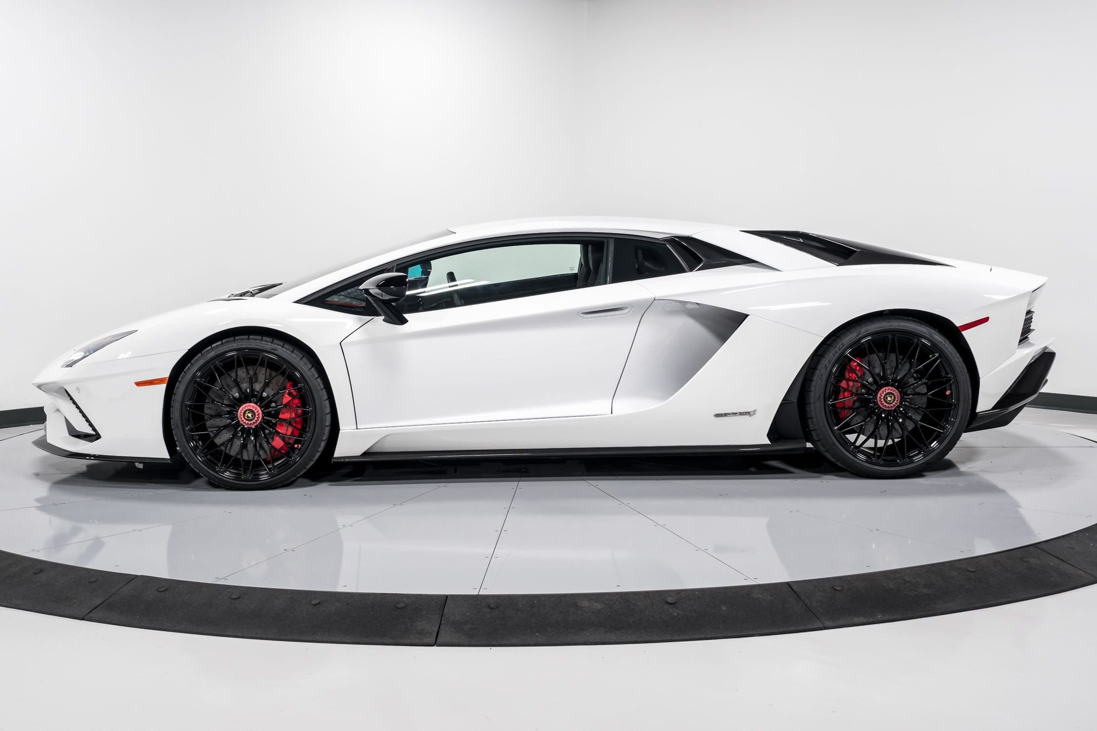 used 2018 Lamborghini Aventador S car, priced at $419,999