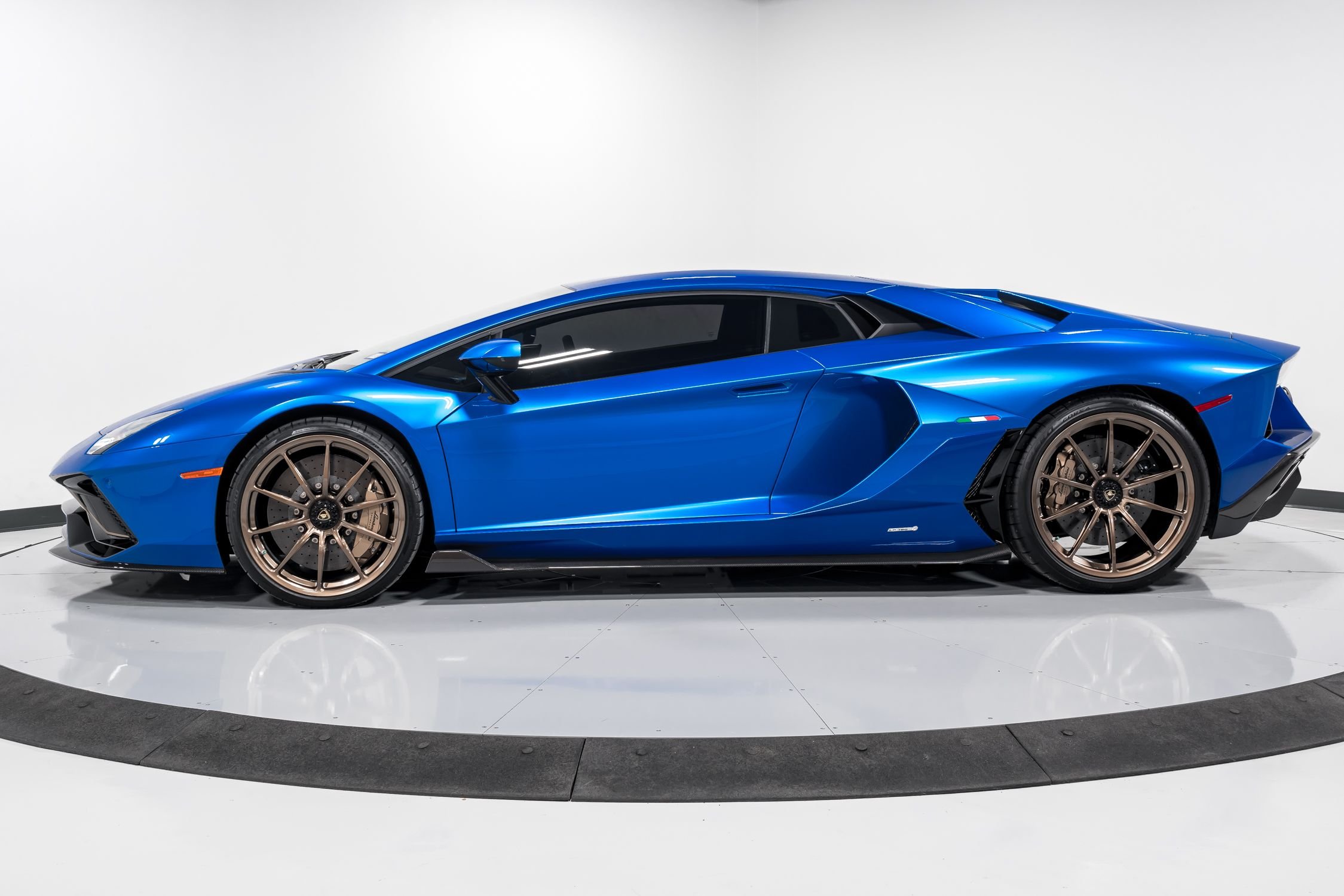 used 2022 Lamborghini Aventador Ultimae car, priced at $679,999