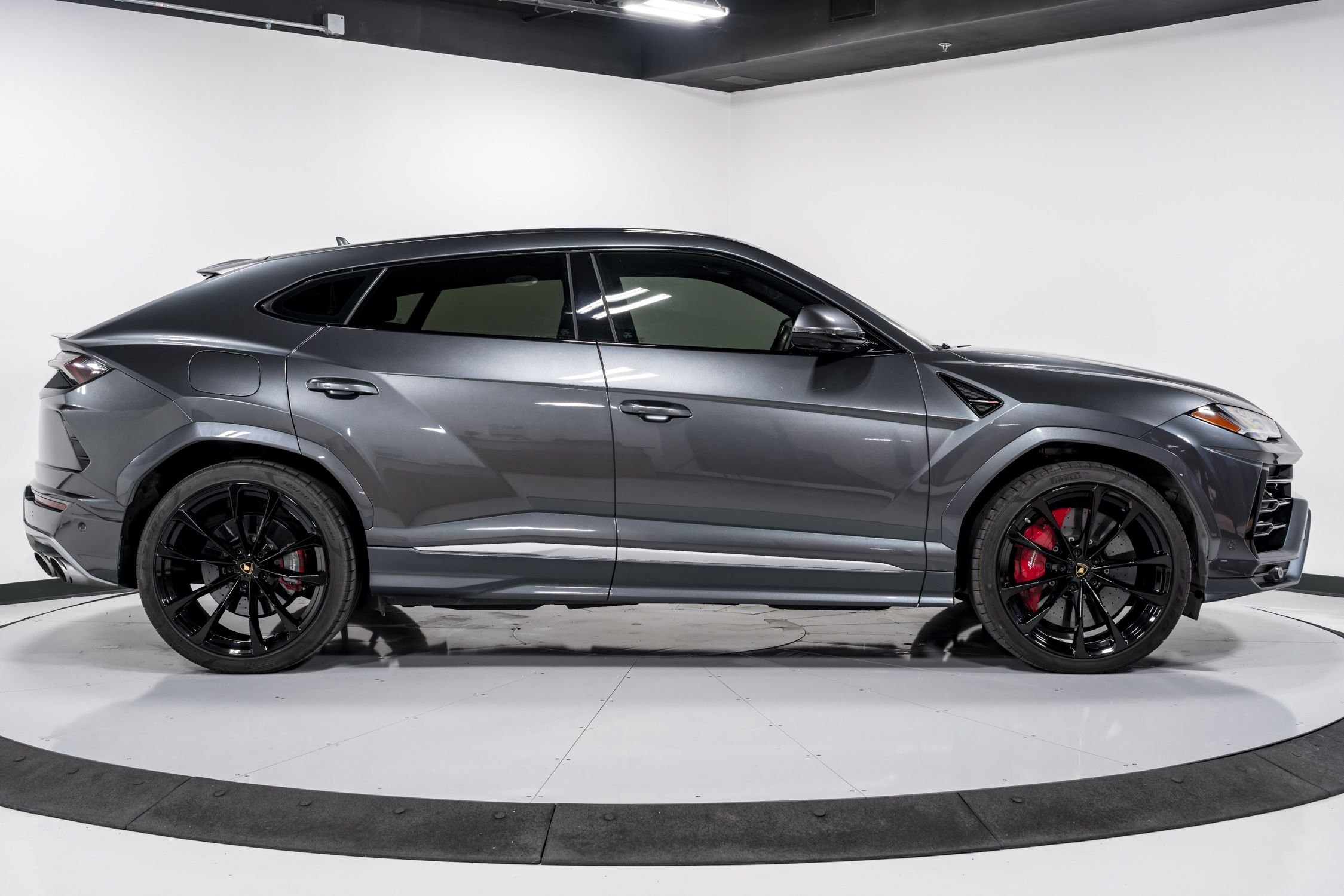 used 2020 Lamborghini Urus car, priced at $199,999