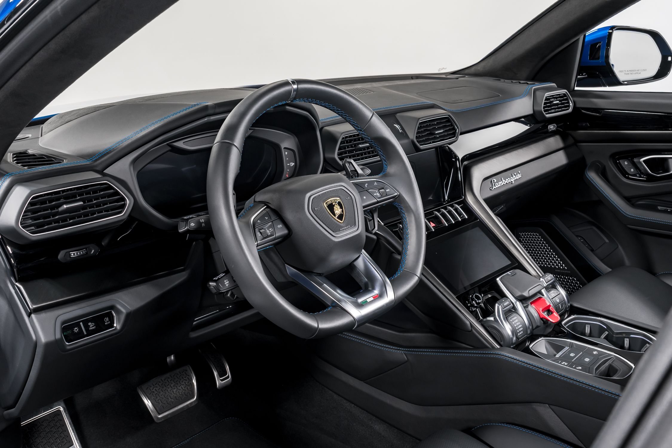 used 2024 Lamborghini Urus S car, priced at $259,999