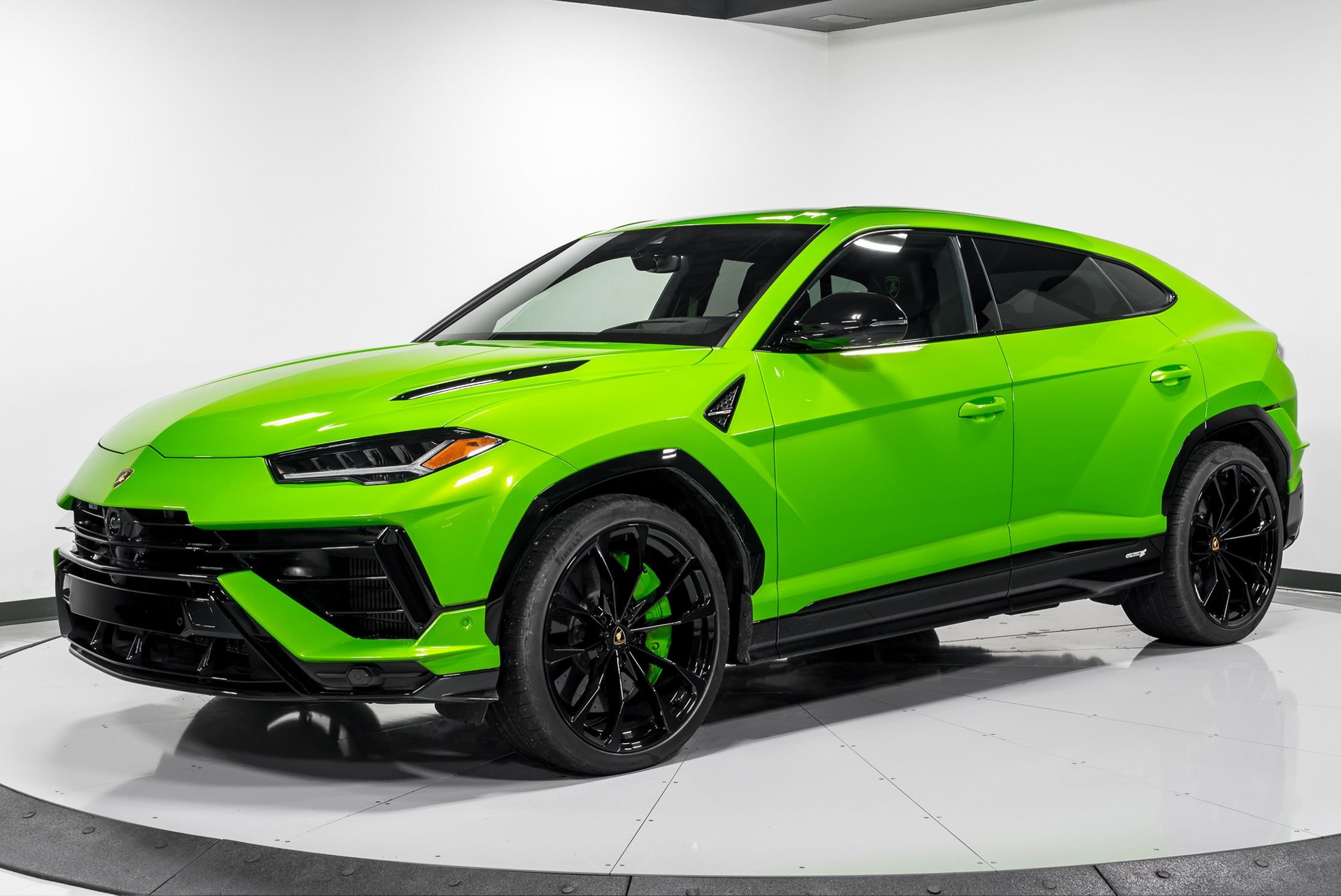 used 2023 Lamborghini Urus S car, priced at $269,999