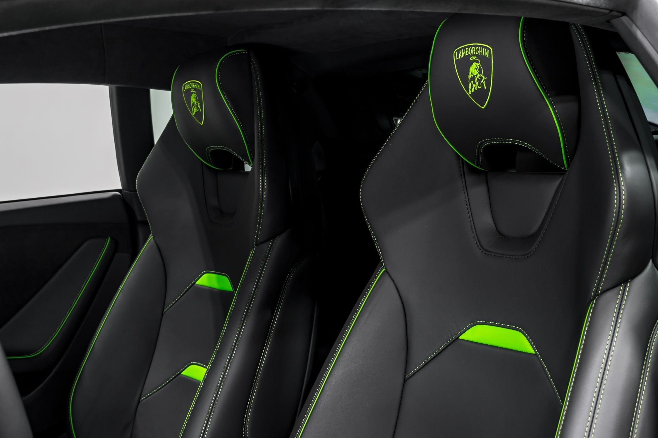 used 2021 Lamborghini Huracan EVO 2WD car, priced at $264,999