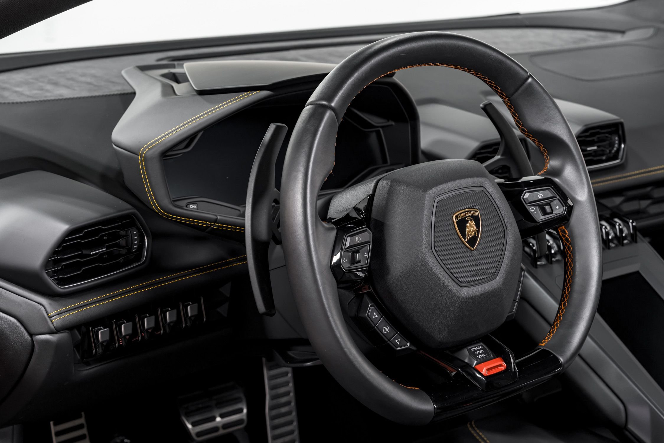 used 2022 Lamborghini Huracan EVO 2WD car, priced at $279,999