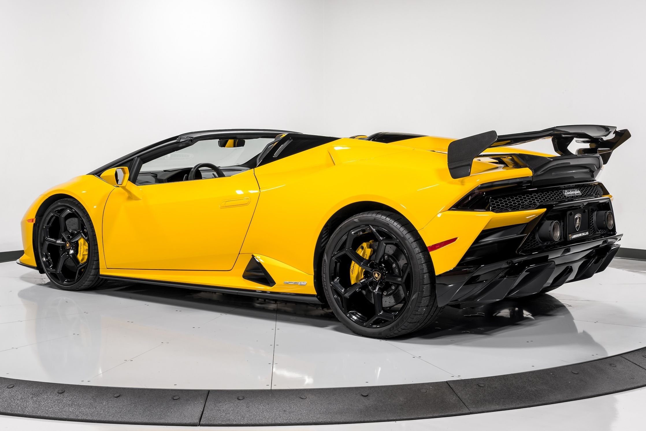 used 2023 Lamborghini Huracan EVO-2 Spyder car, priced at $319,999