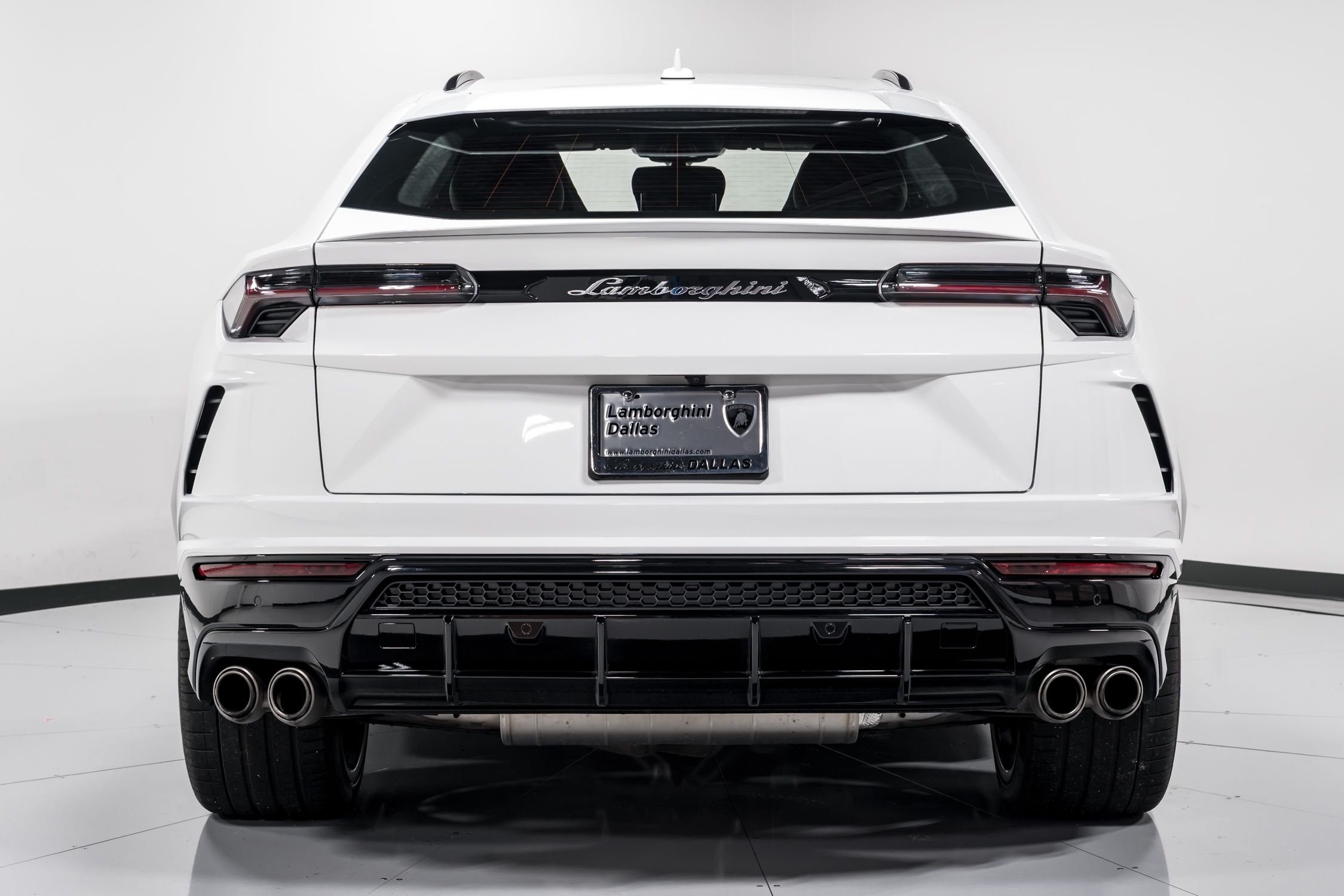used 2022 Lamborghini Urus car, priced at $239,999