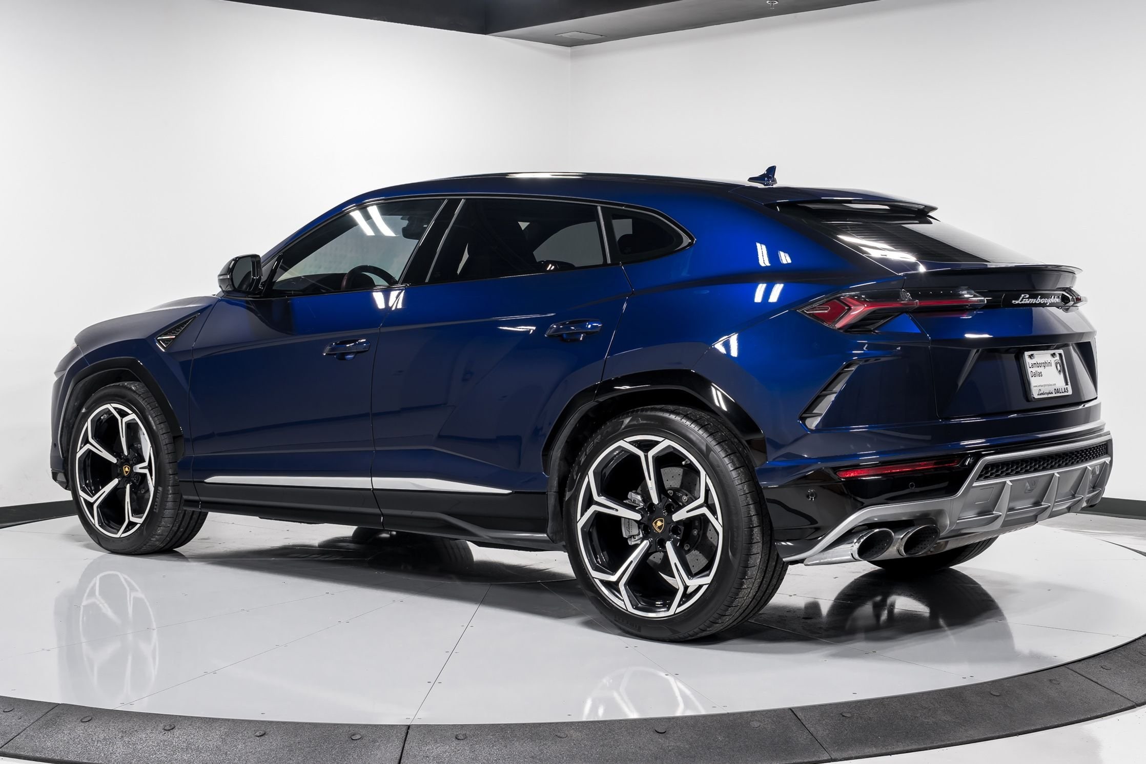 used 2020 Lamborghini Urus car, priced at $179,999
