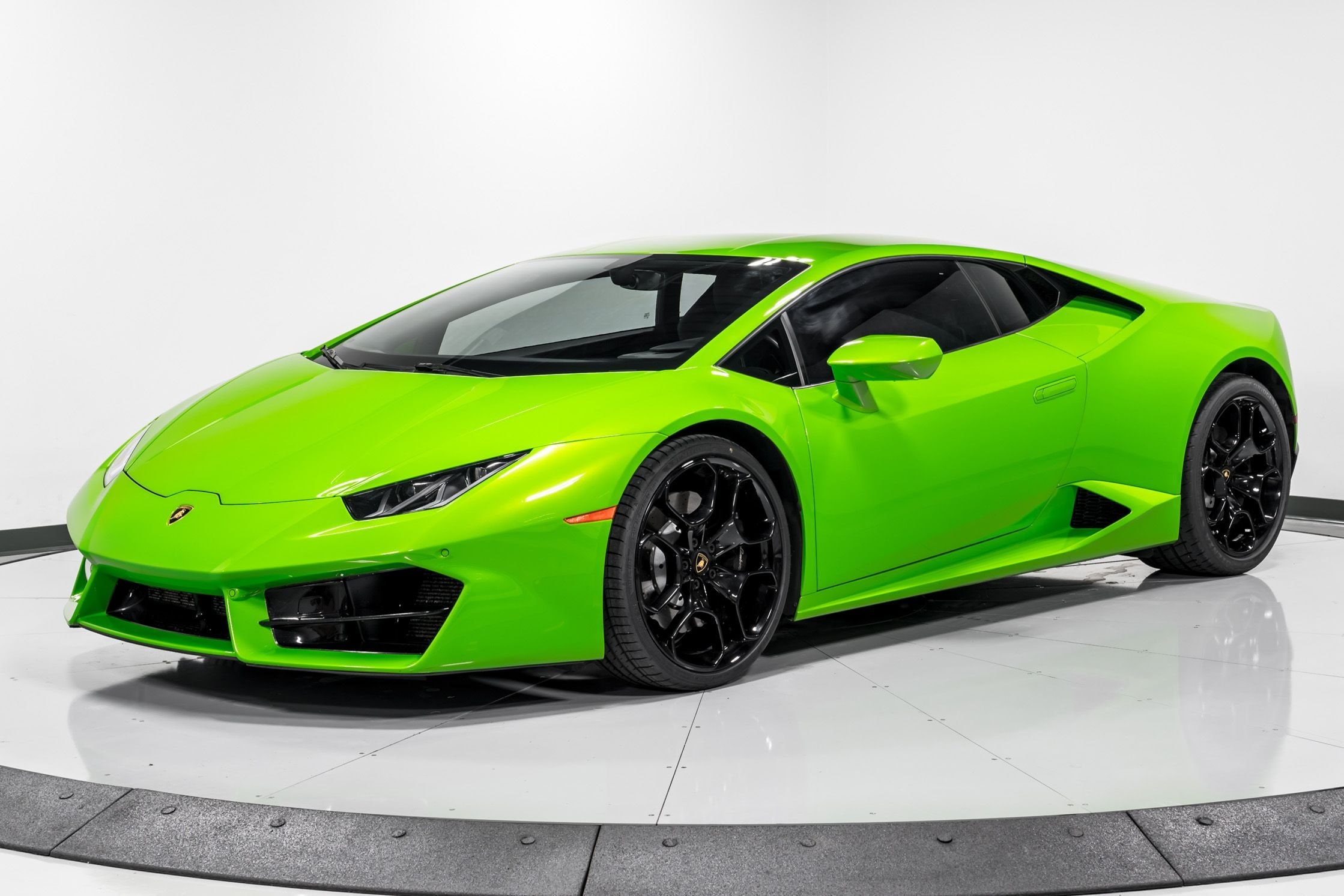 used 2018 Lamborghini Huracan LP580-2 car, priced at $204,999