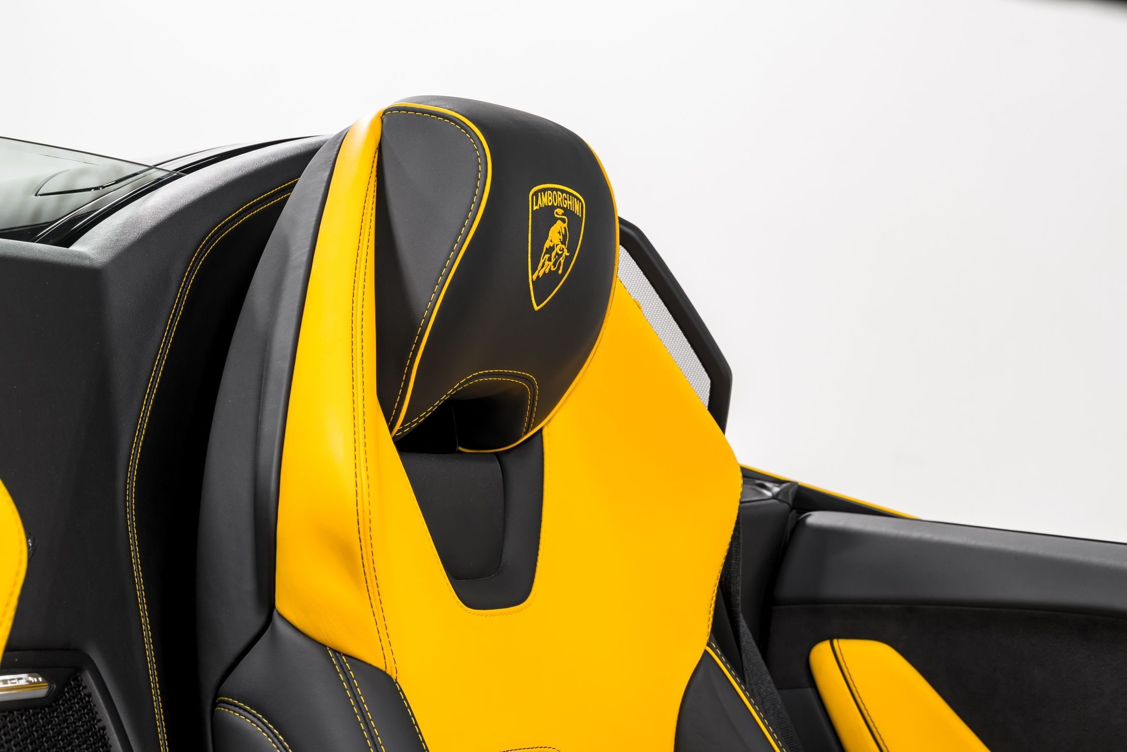 used 2023 Lamborghini Huracan EVO-2 Spyder car, priced at $319,999